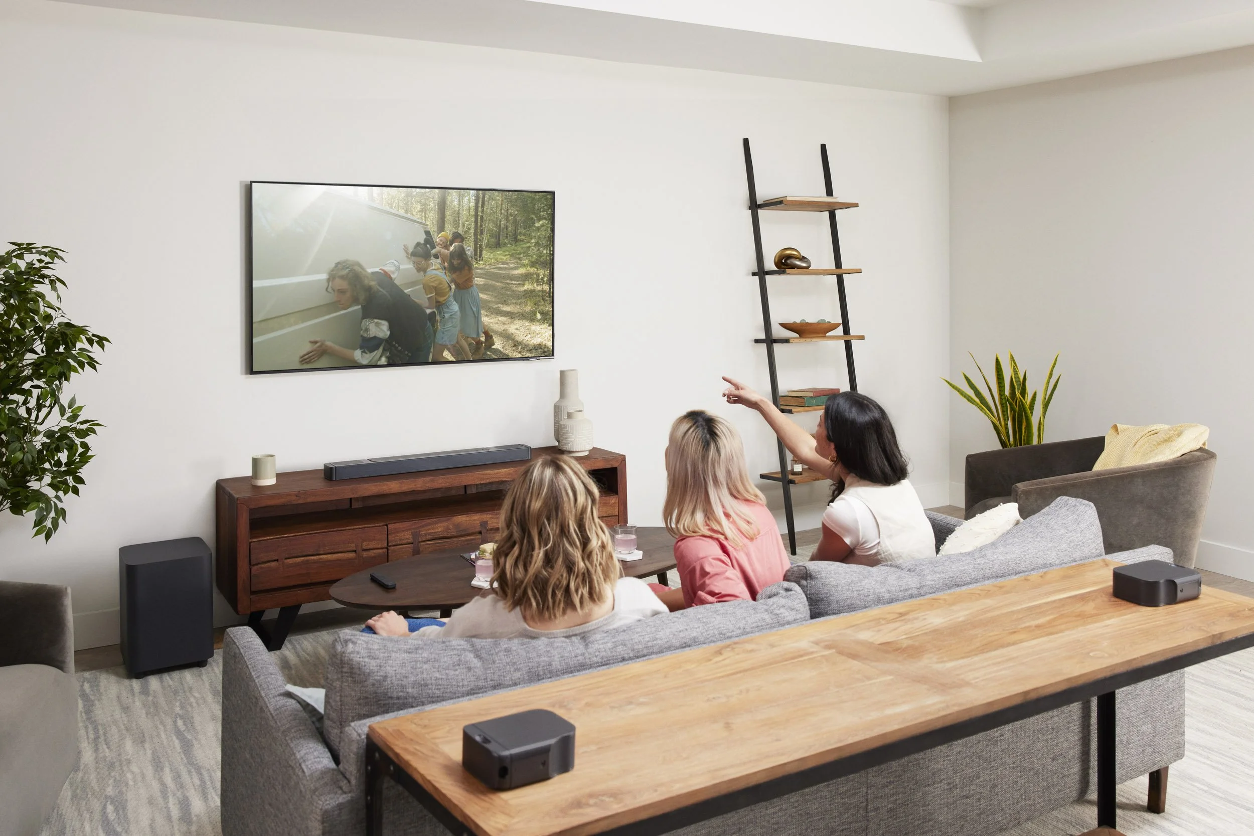 220524_JBL_Soundbar_800_Lifestyle_A_AW_7732_x2.jpg