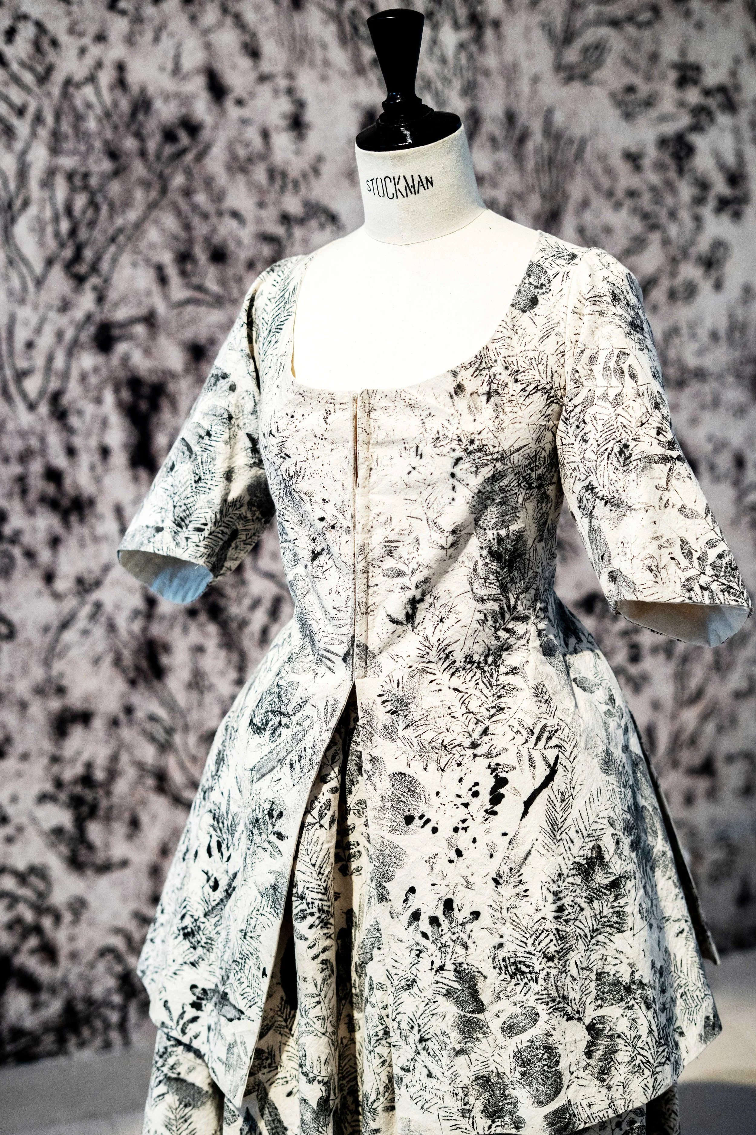 Expo-Chagall-dnma-costumier-Cannes---Studio-Paul-et-Virginie.jpg