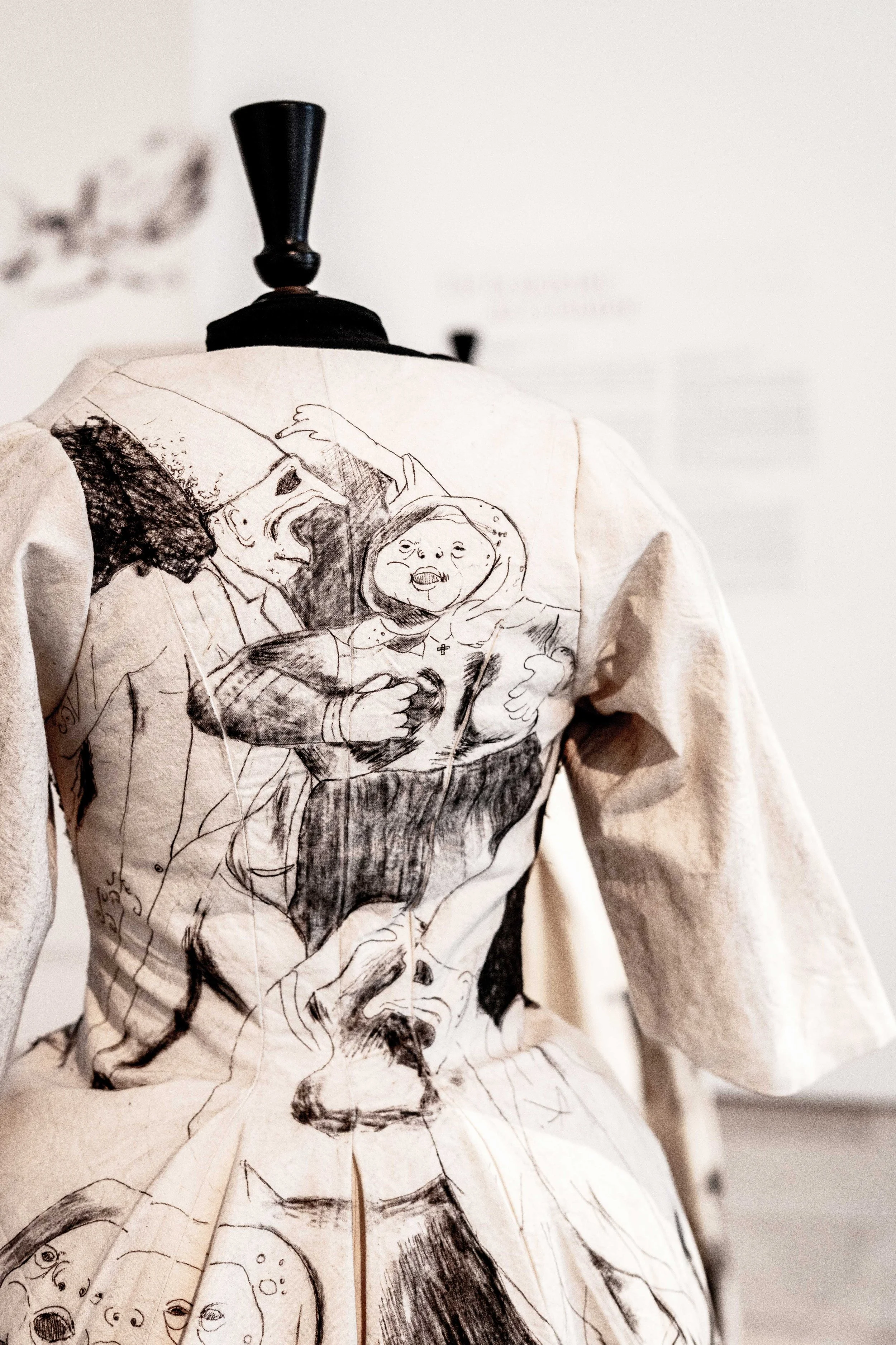Expo-Chagall-dnma-costumier-Cannes---Studio-Paul-et-Virginie-3.jpg