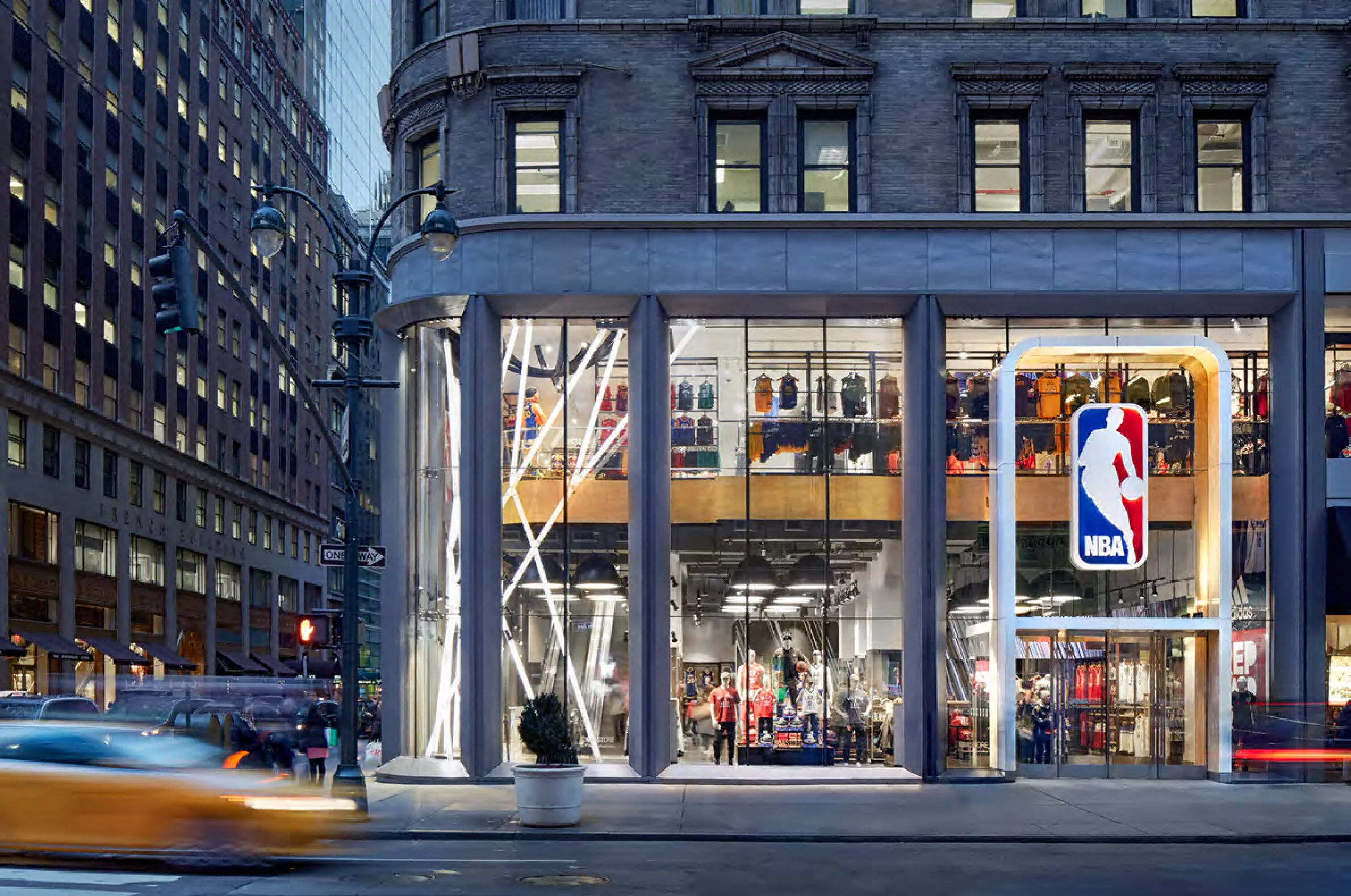 Fanatics NBA Store_02 (1).jpg