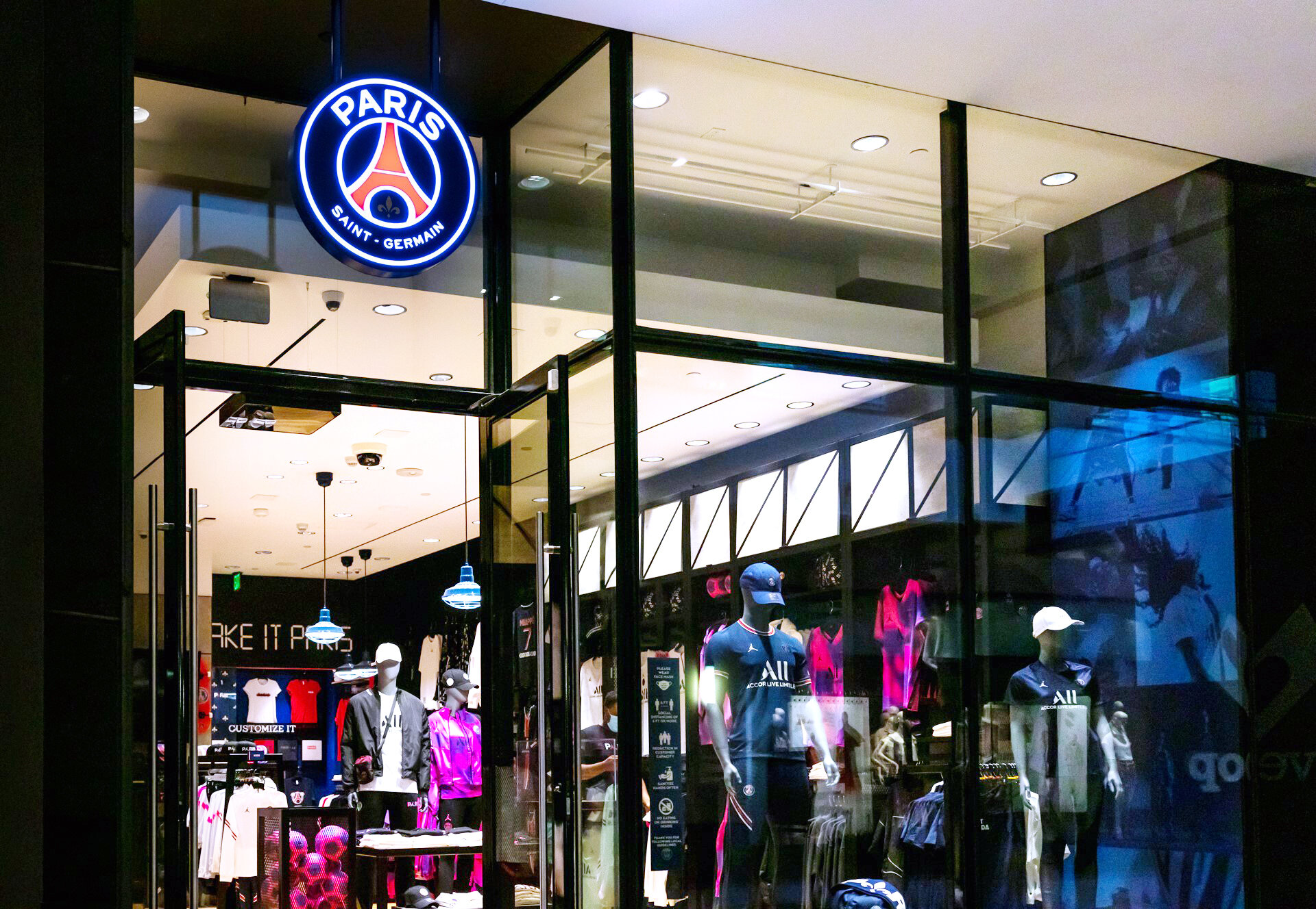 Paris Saint-Germain Official Store Las Vegas - Soccer Store in Las Vegas,  NV