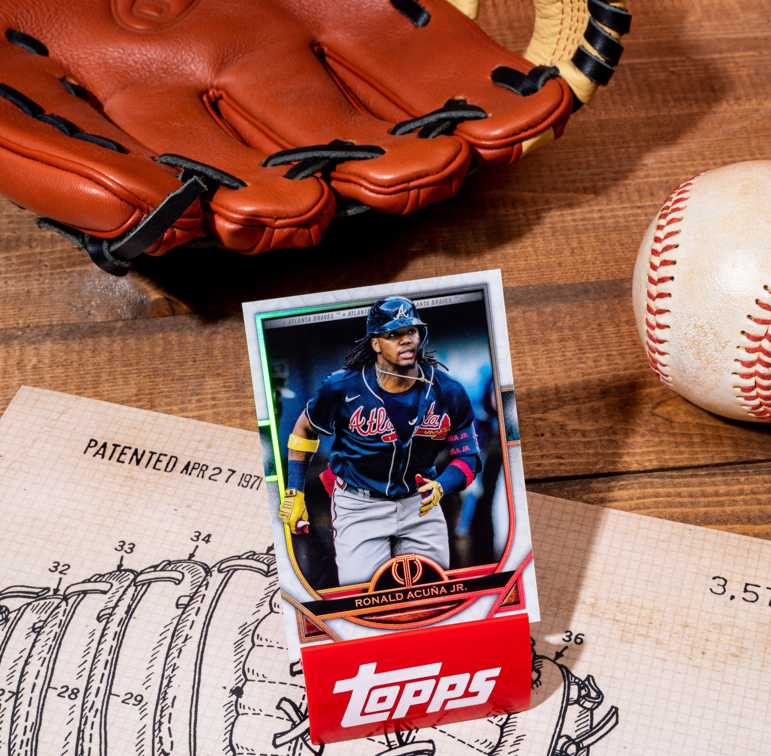 Fanatics Collectibles, MLB, MLB Players Inc. Unveil First-Ever Memorabilia  Patch Created Specifically for Trading Cards — Fanatics Inc