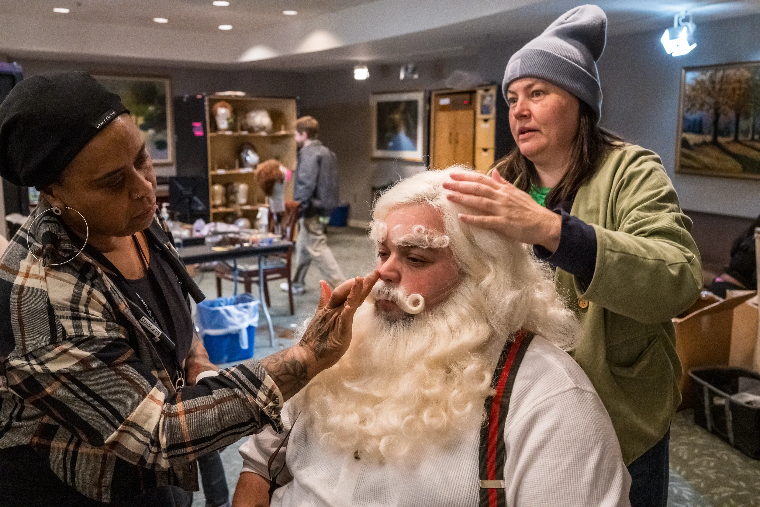 20251030_Elf Backstage_0916.webp