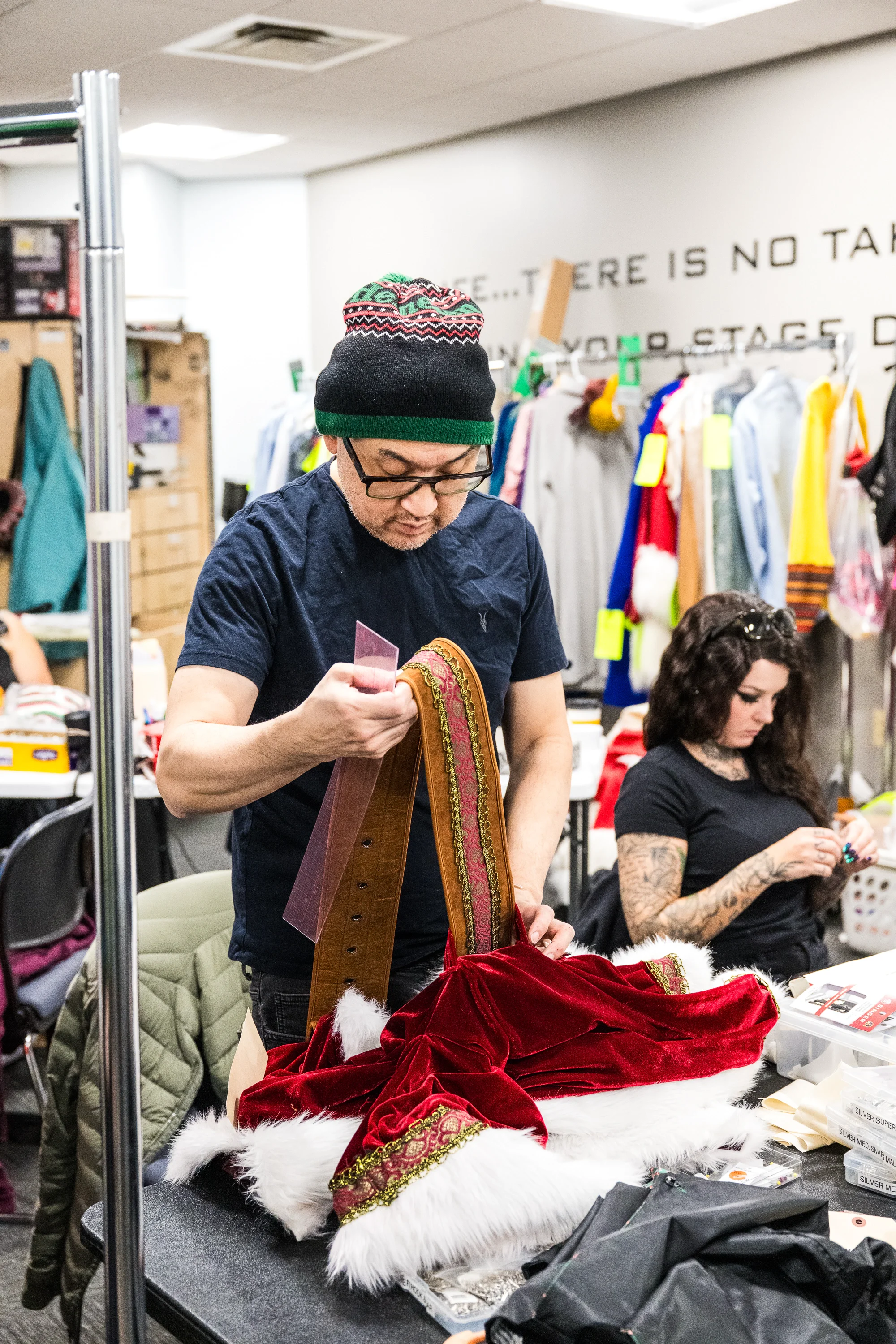 20251031_Elf Backstage_1512.webp