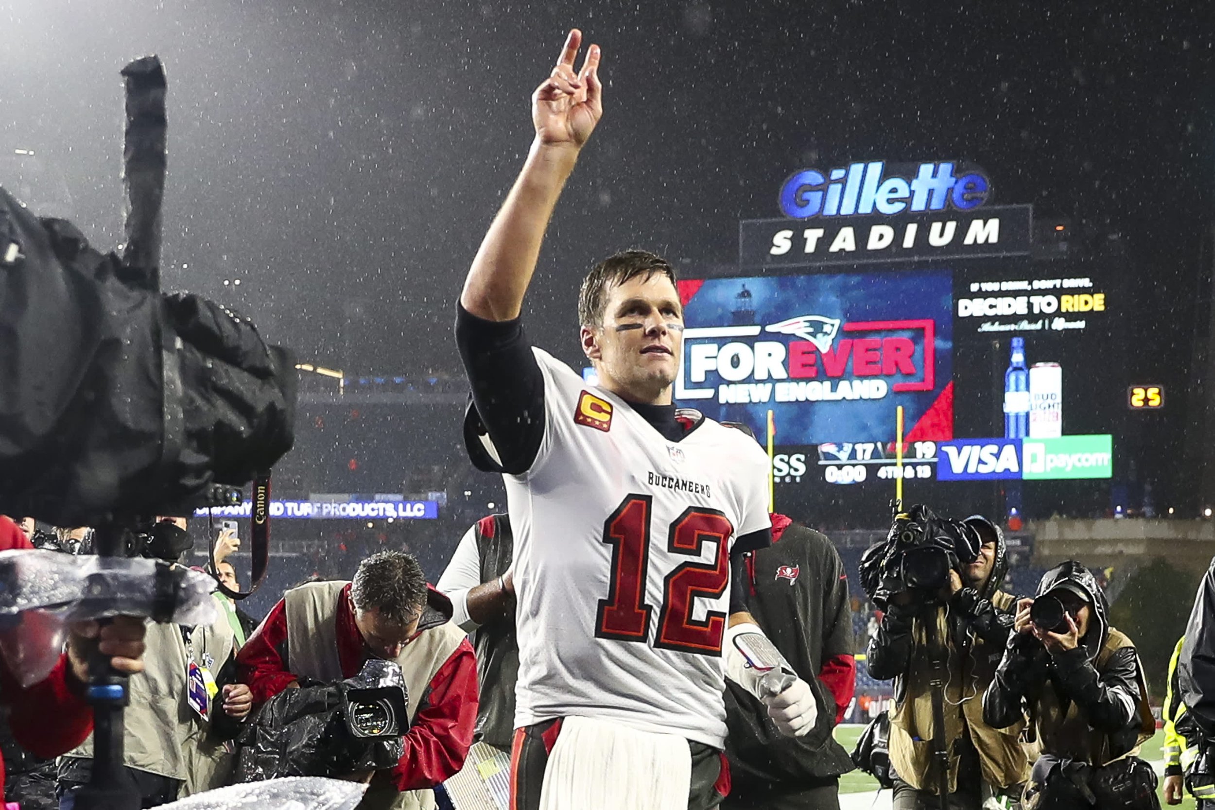 TB12