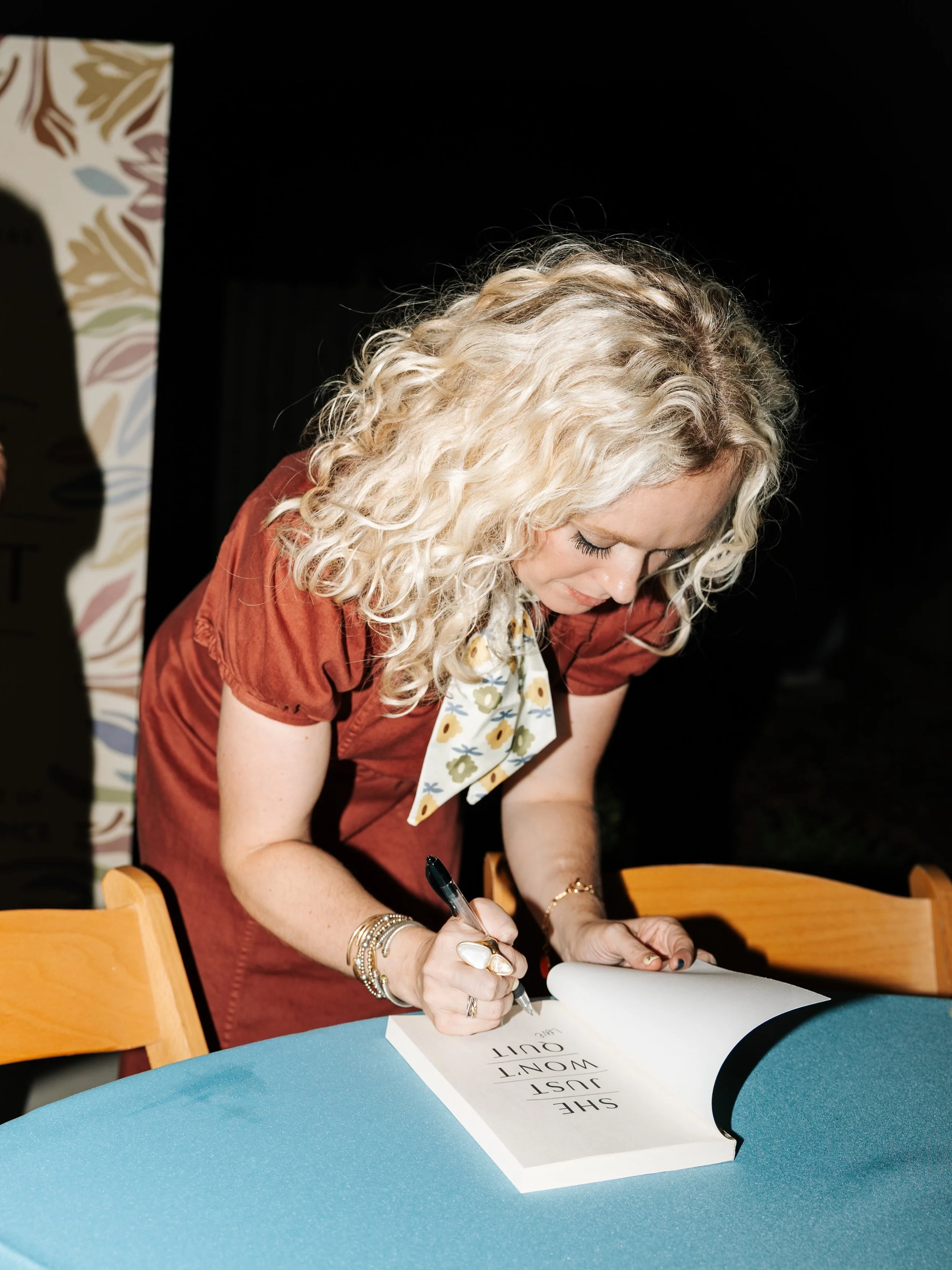 I&rsquo;m still trying to figure out how to sign books without being awkward or making it look like chicken scratch 🤪 but what a gift to sign books with my words inside! I&rsquo;ll never get over it. 

And if you&rsquo;re local to North AL, I&rsquo;