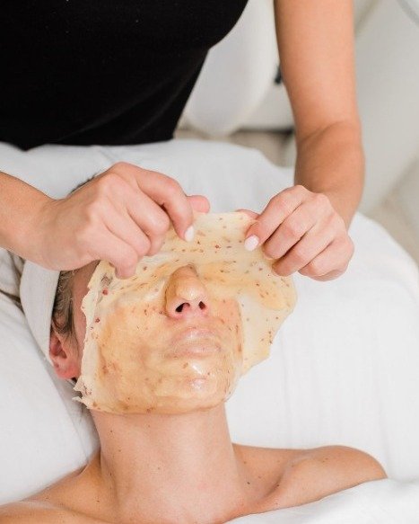 Peeling off the mask to reveal the most nourished and rejuvenated skin you'll ever know.
.
#aspen #medspa #facial