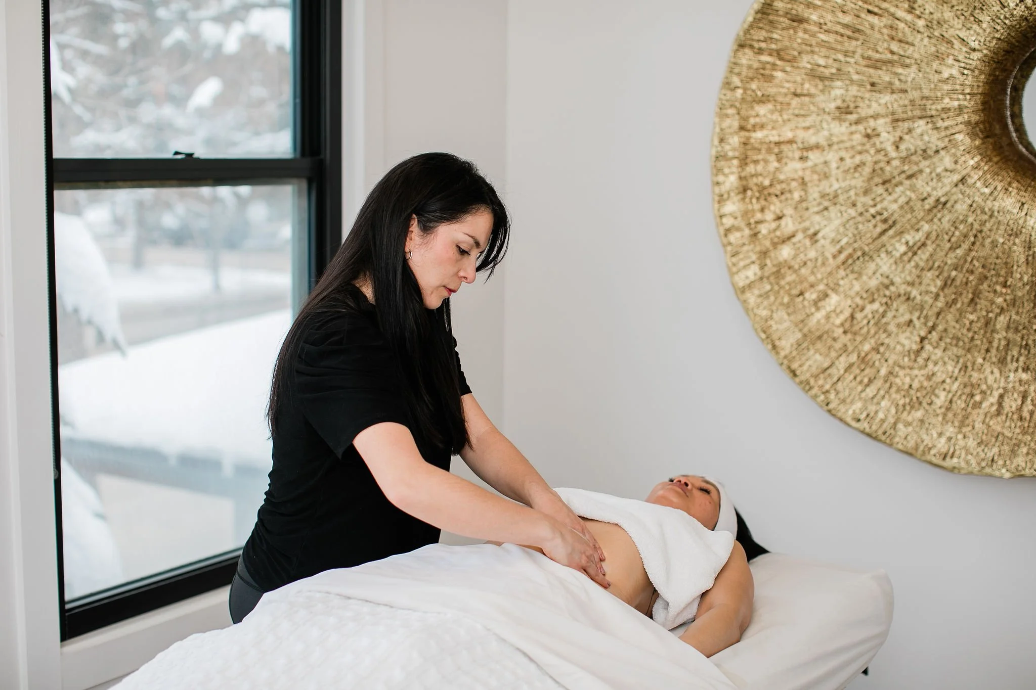 Lymphatic Drainage Massage: Unlocking the Benefits