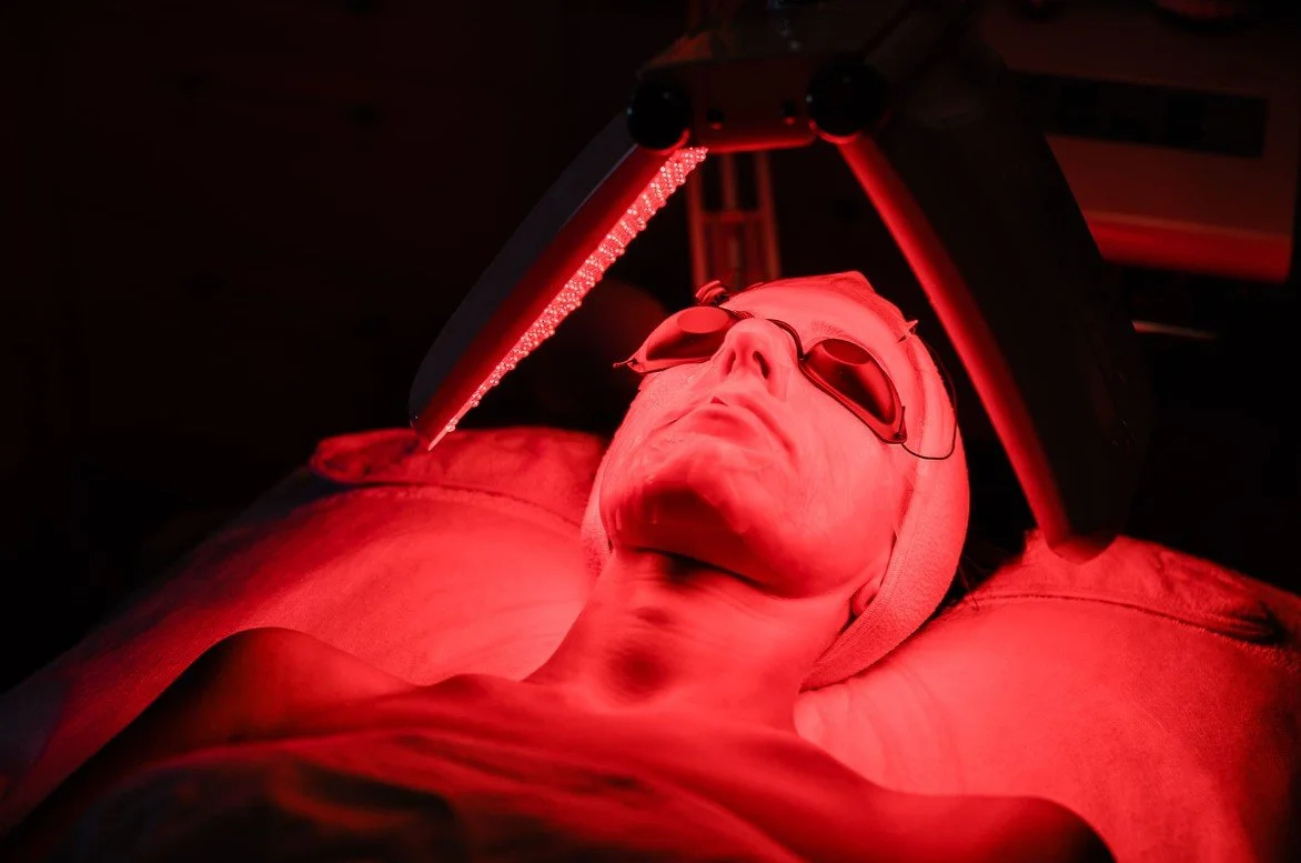 Glow Into Spring with WestEnd MedSpa’s Après Facial Special