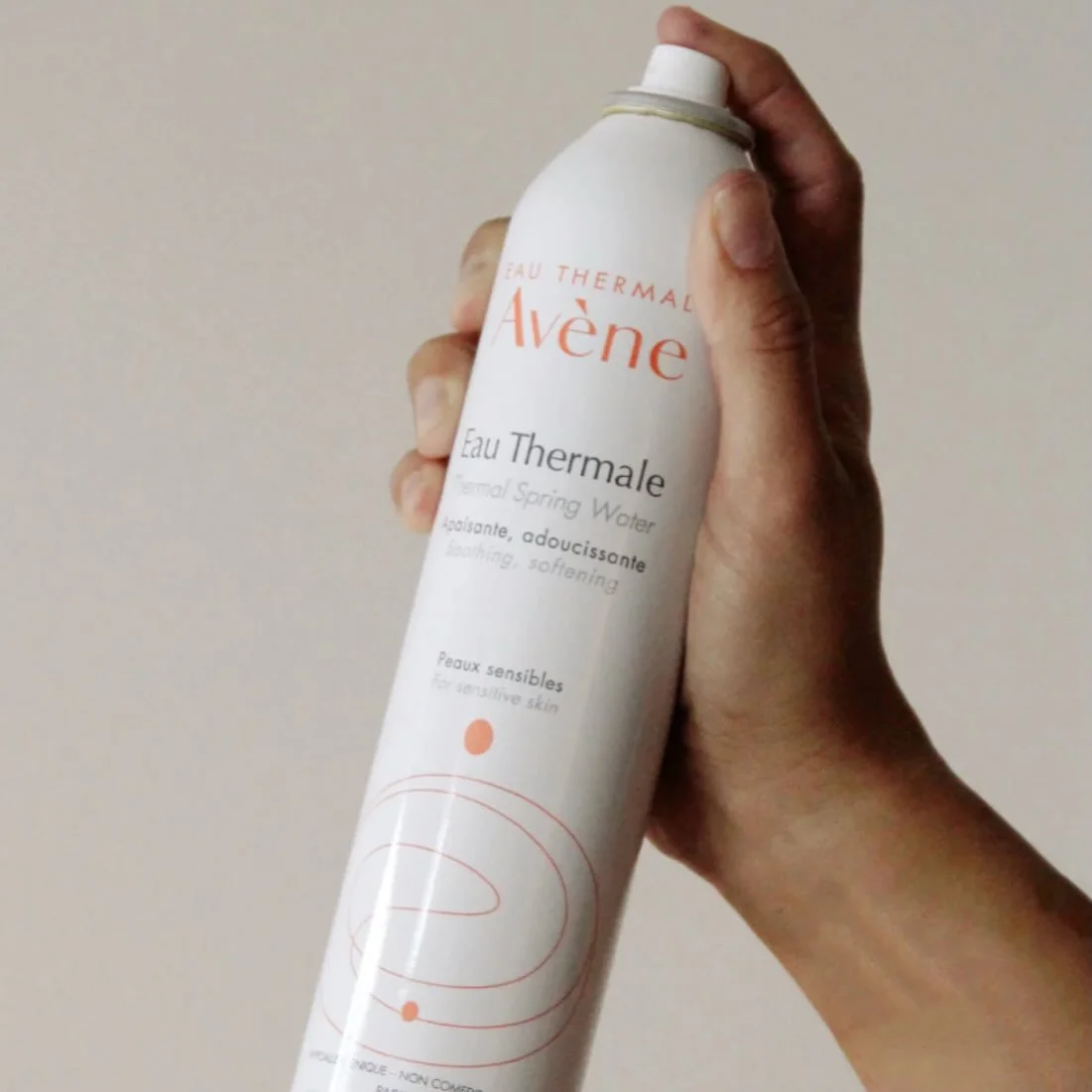 Winter dryness? Not on our watch.
Meet your new seasonal must-have: Av&egrave;ne Thermal Spring Water.
A soothing mist that calms, hydrates + refreshes your skin all day long.

Perfect for your purse, your desk, and your post-treatment glow.
✨ Sensit