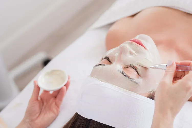 Why Winter Is the Ideal Season to Treat Pigmentation, Redness, and Texture