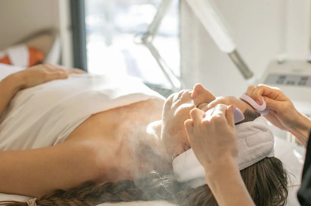 ✈️ The Pre-Trip Skin Edit in Aspen: What to Do Before You Travel (and How to Maintain Your Glow)