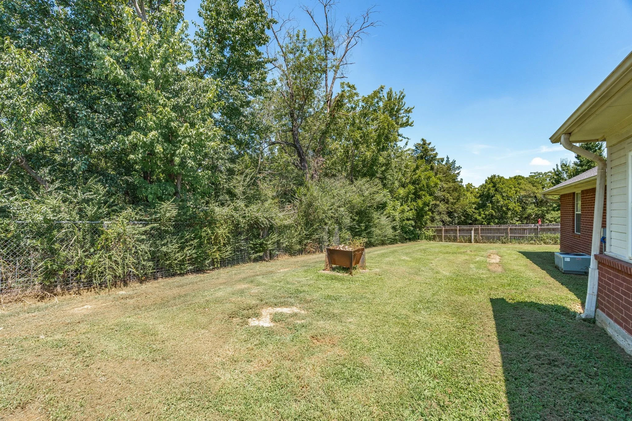 43_1430_Lakeview_Estates_Dr-42.jpg