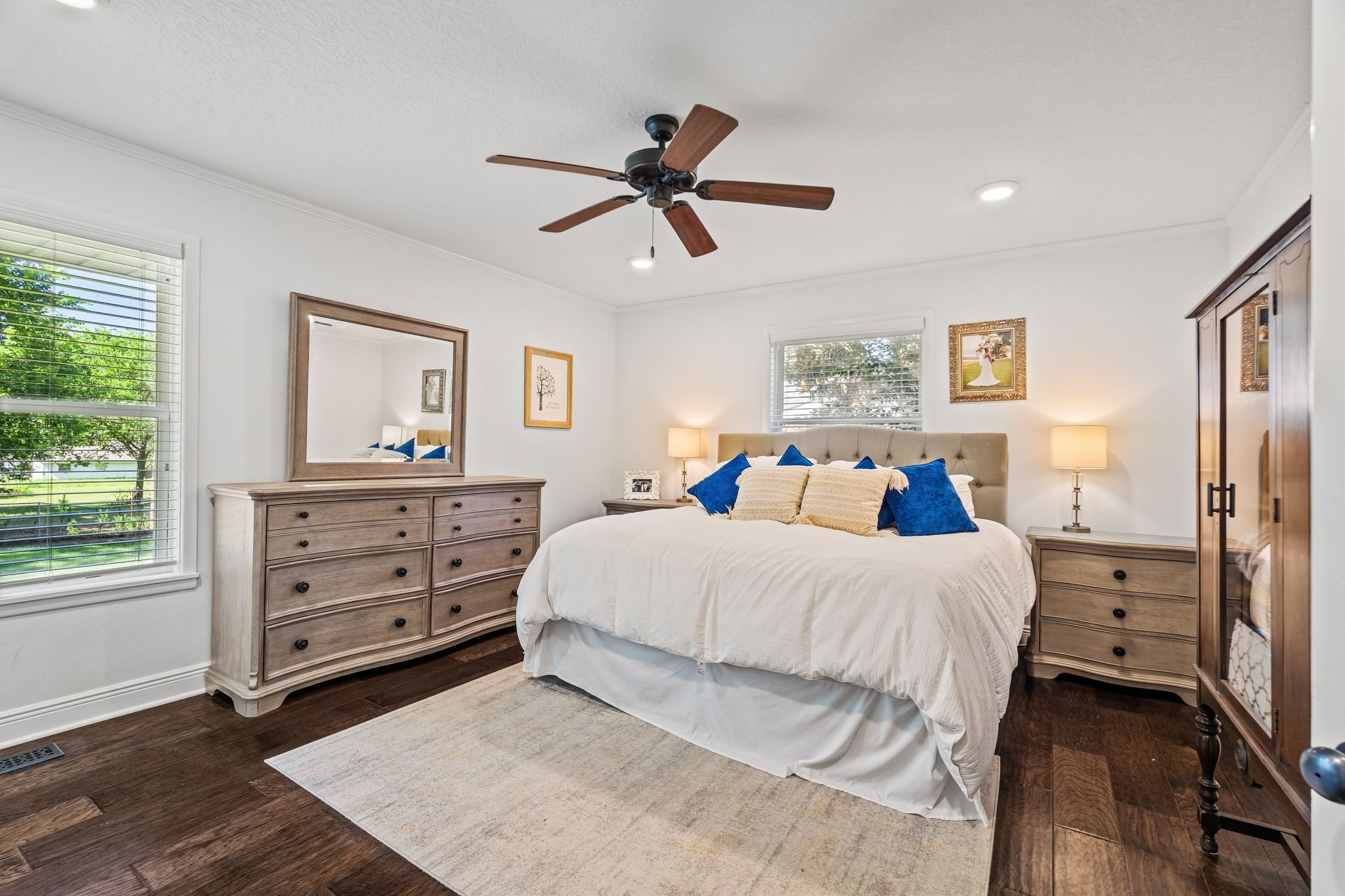 6515_Meadow_Cliff_Dr-11.jpg