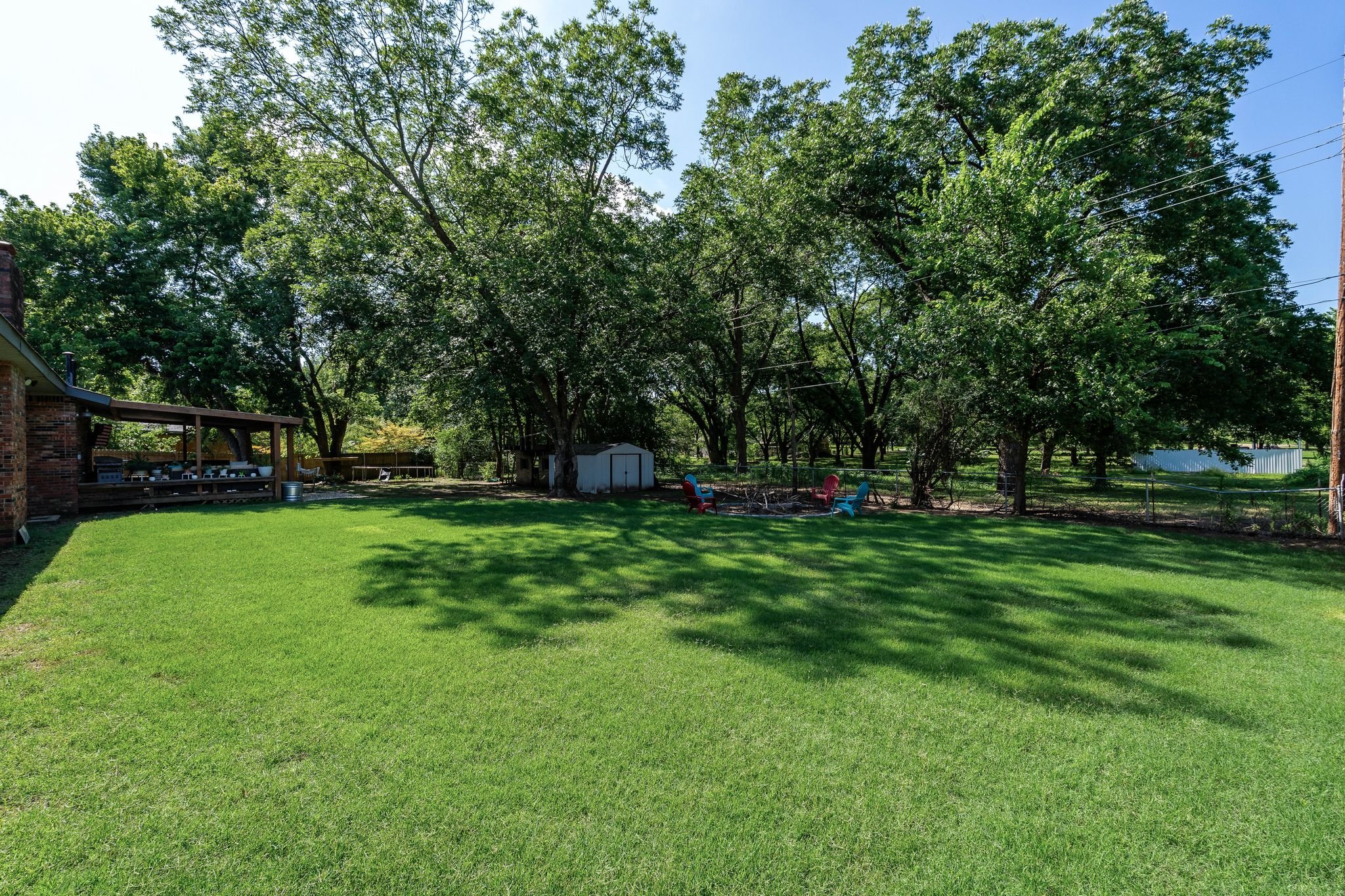 6515_Meadow_Cliff_Dr-35.jpg