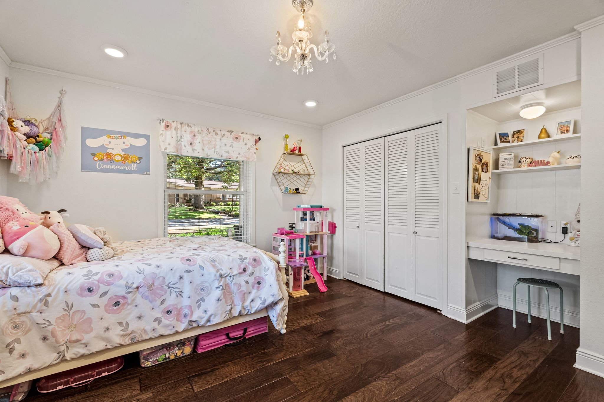 6515_Meadow_Cliff_Dr-9.jpg