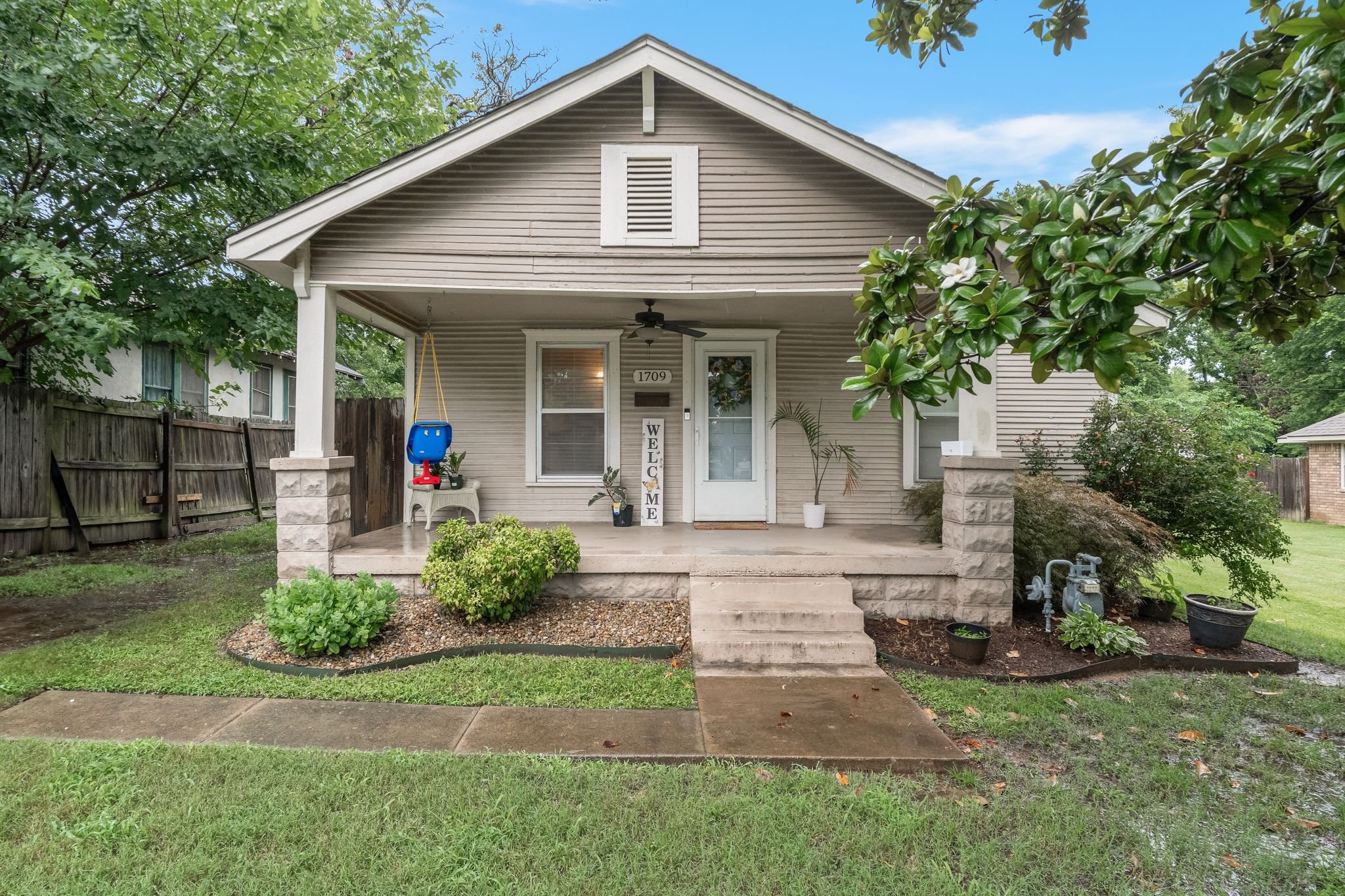 1709_Cedar_St-1.jpg