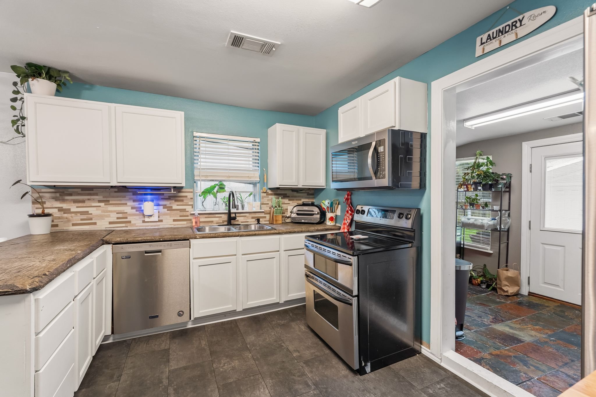 1709_Cedar_St-19.jpg
