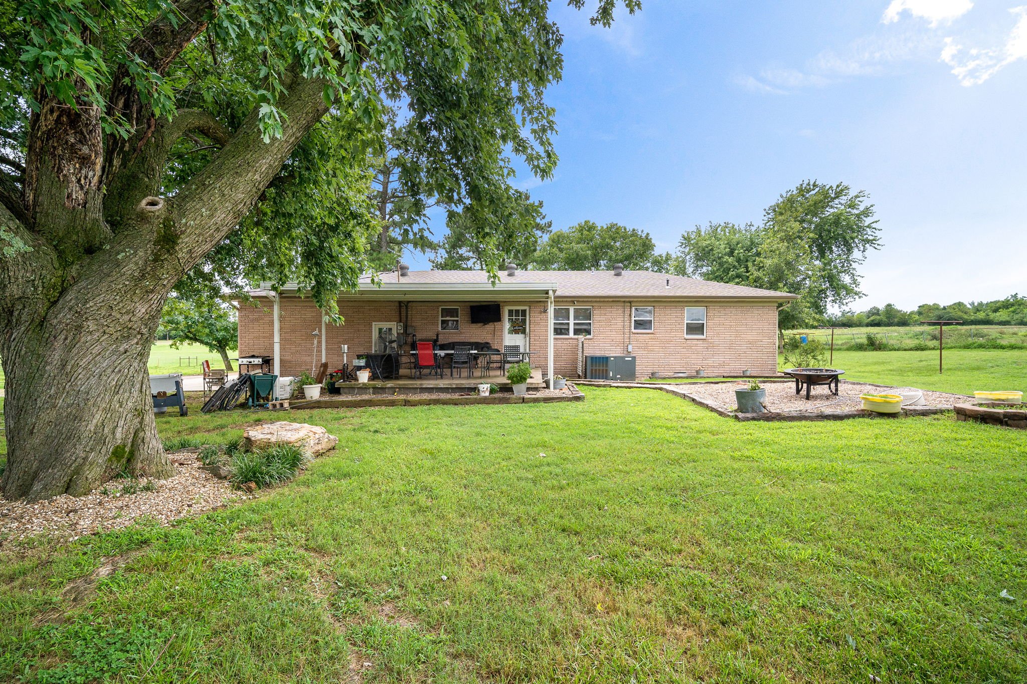 6628_Hidden_Oaks_Place-15.jpg