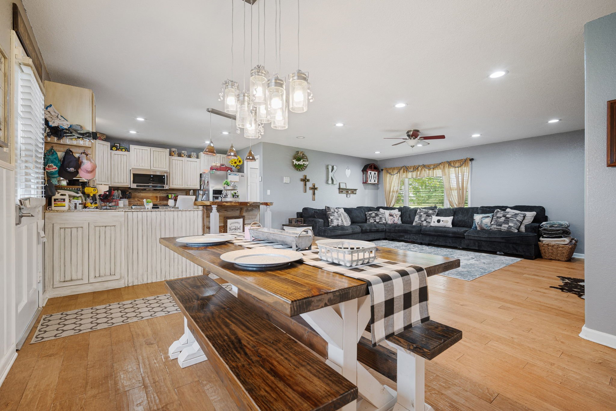 6628_Hidden_Oaks_Place-27.jpg