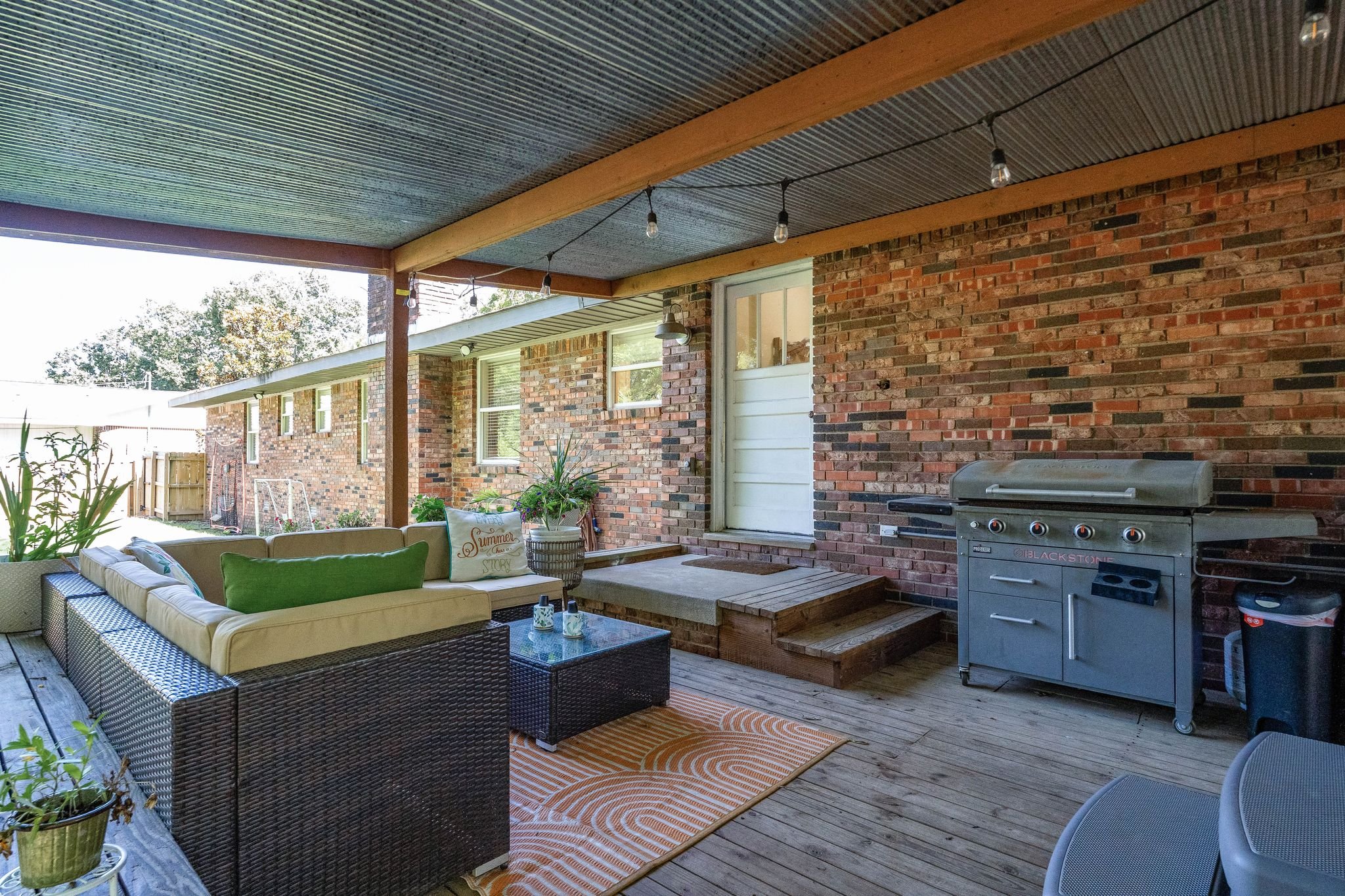 6515_Meadow_Cliff_Dr-30.jpg