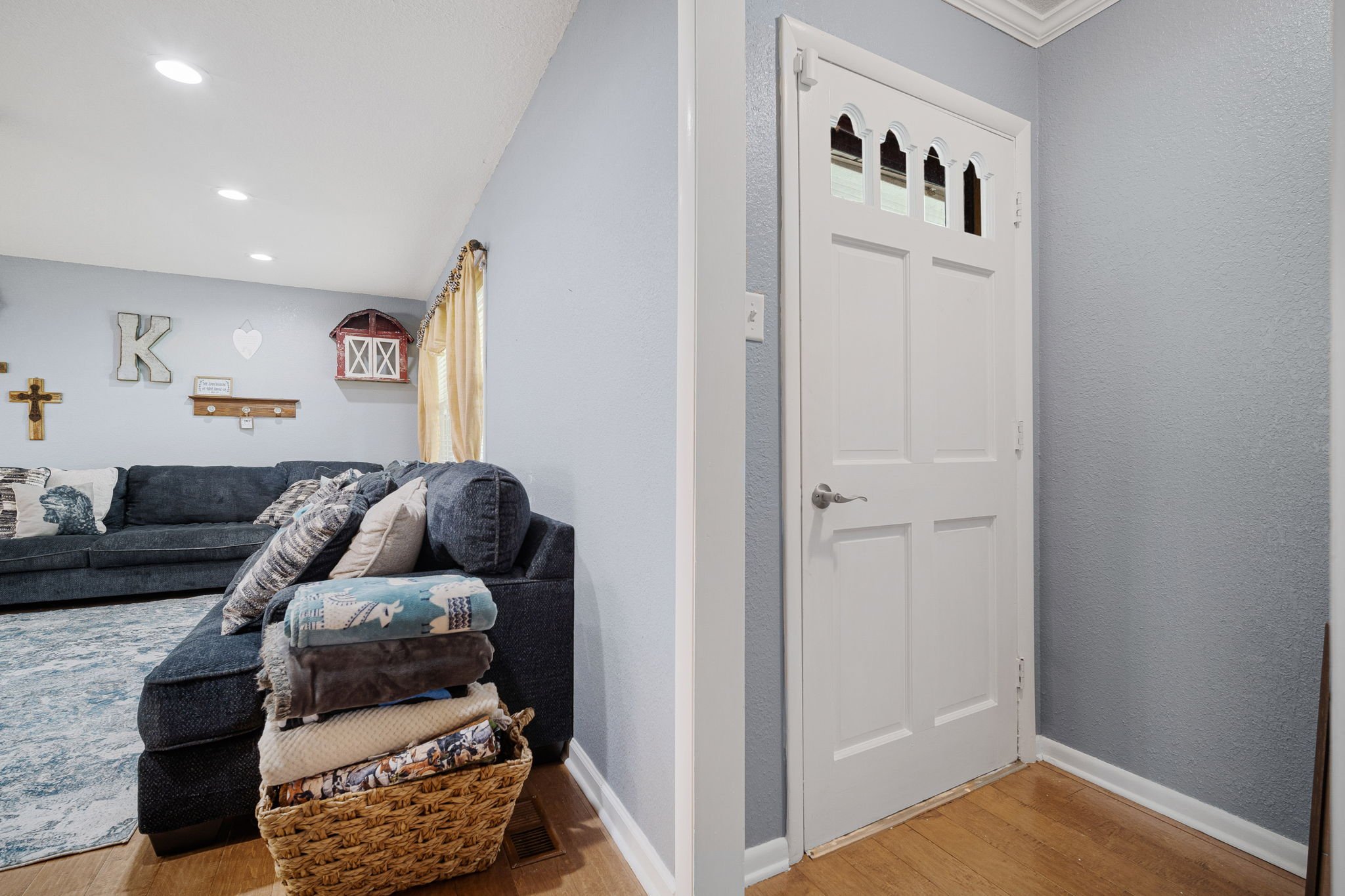 6628_Hidden_Oaks_Place-20.jpg