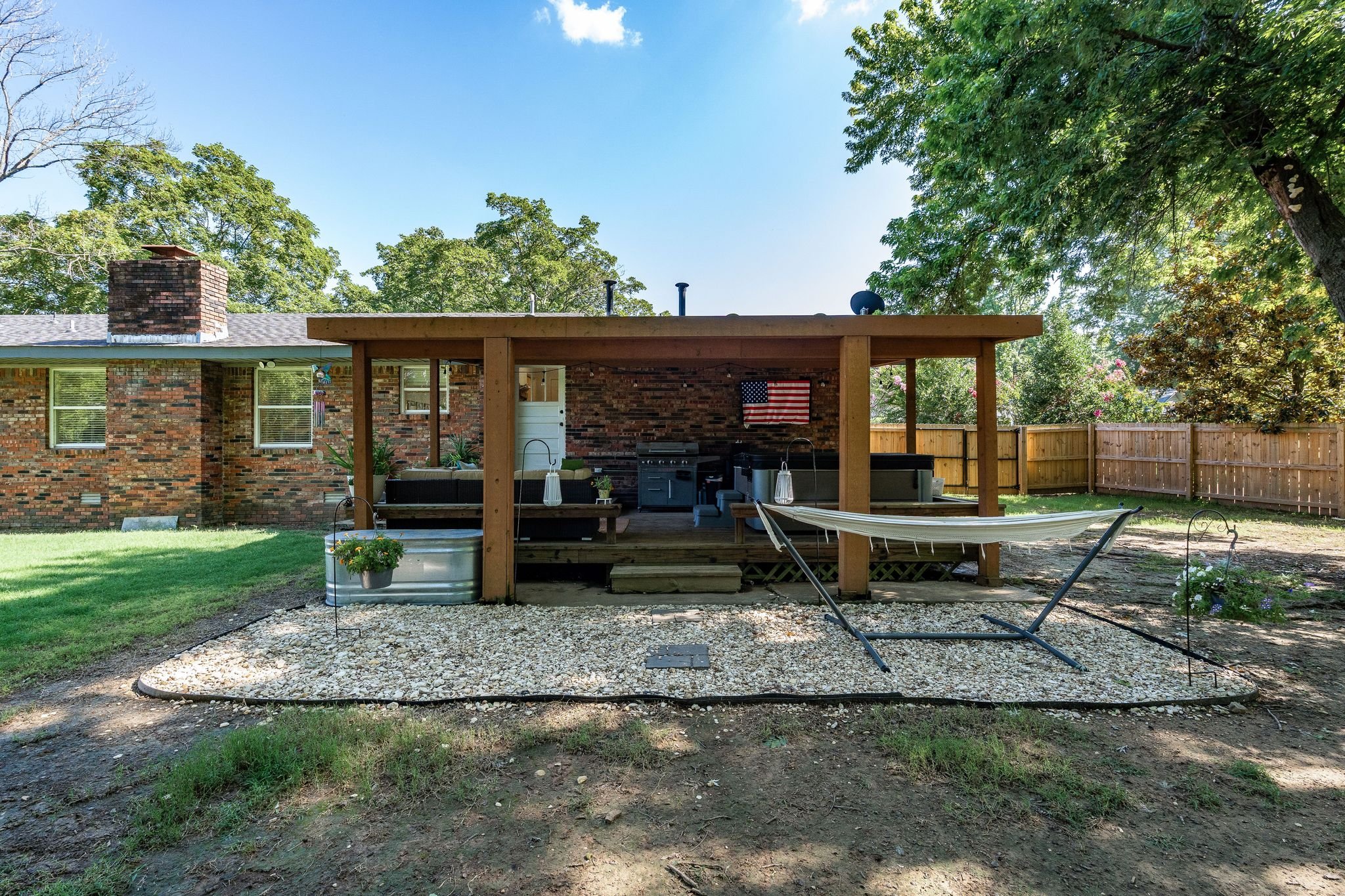 6515_Meadow_Cliff_Dr-36.jpg