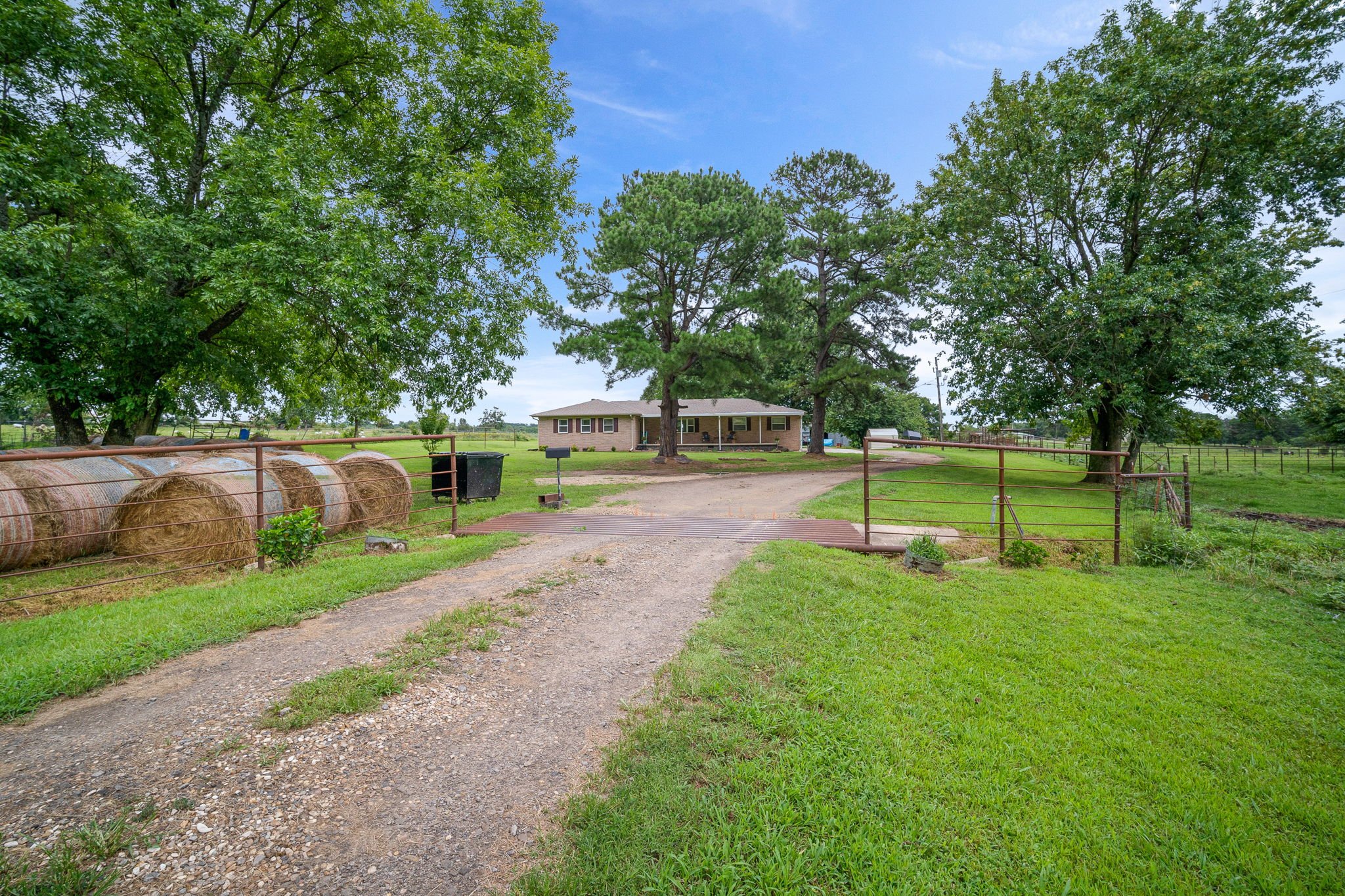6628_Hidden_Oaks_Place-8.jpg