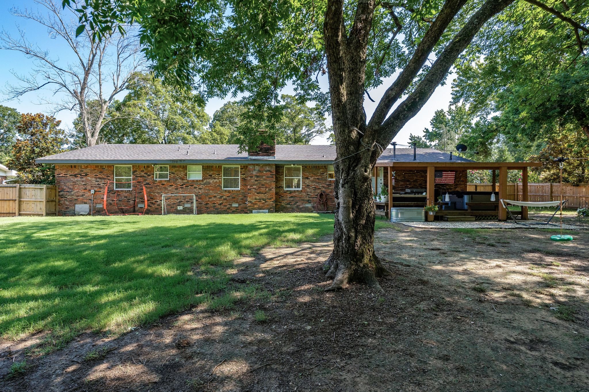 6515_Meadow_Cliff_Dr-33.jpg