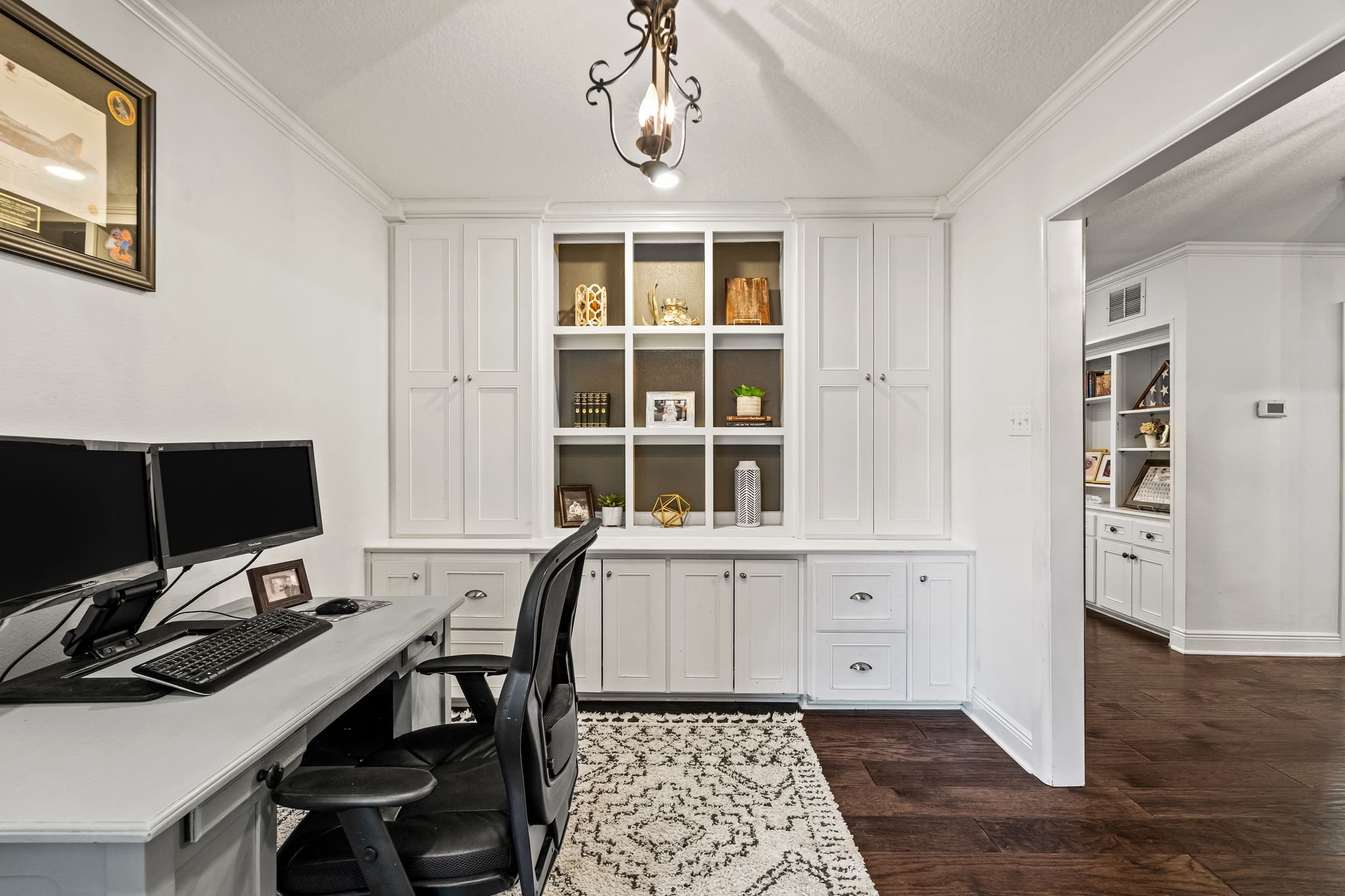 6515_Meadow_Cliff_Dr-18.jpg