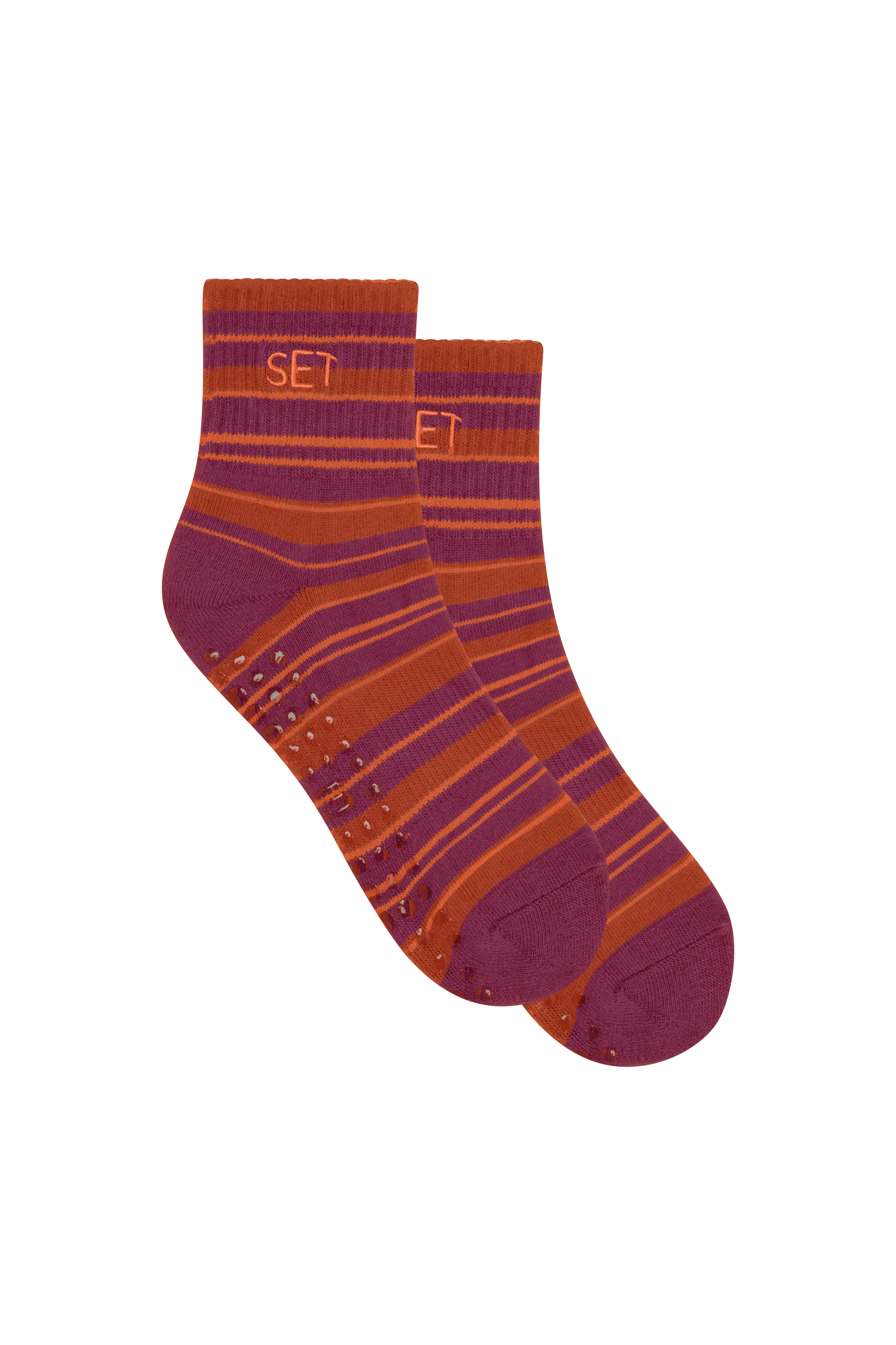SA-26-ACC115_SET STRIPE SHORTY GRIP SOCKS_Heatwave_Front_0195.png