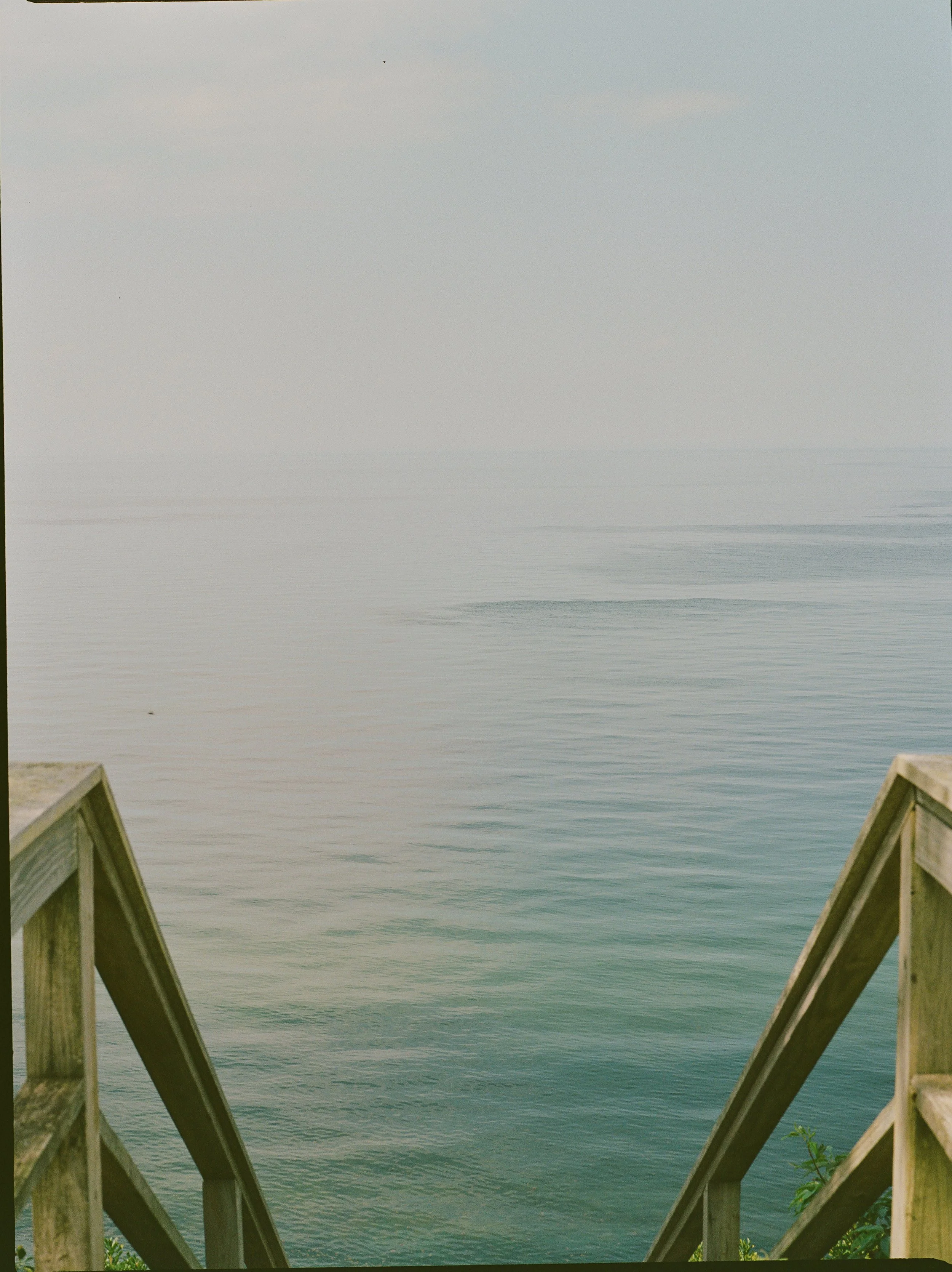 SET_COASTLINE_PLATES_FILM_223.jpg