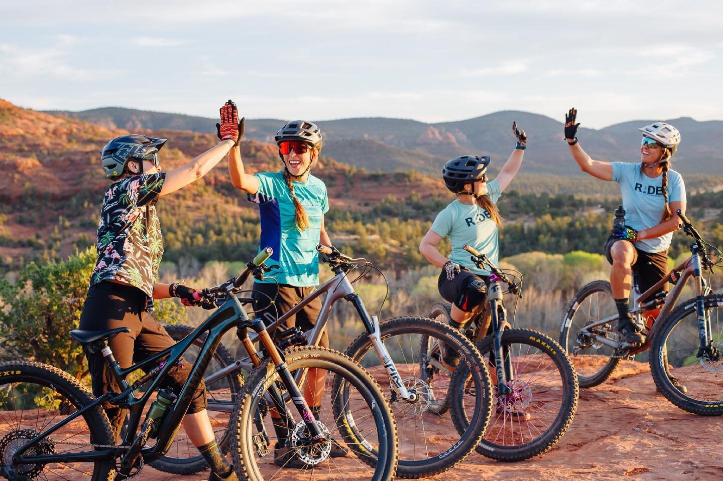 Women supporting women 💪

I love seeing: 

👉Women doing badass shit. 

👉Women supporting other women who do badass shit. 

I am so inspired by the Red Bull Formation. Who&rsquo;s with me?! 

Holy hell ladies! Thank you! Thank you for leading the w