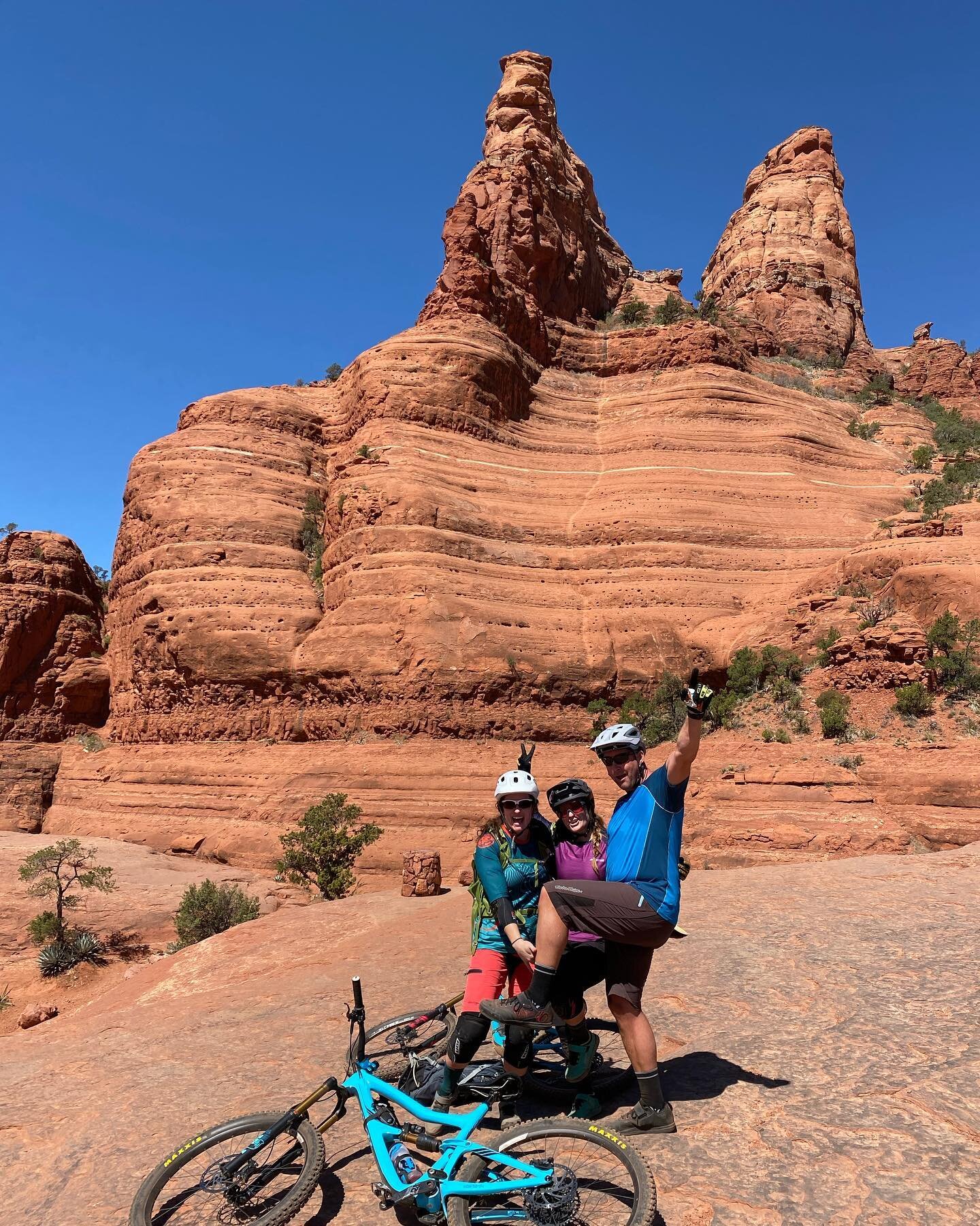 Joanna X 2 💥🦸🏼&zwj;♀️🦹🏼&zwj;♀️

It&rsquo;s a vibe, y&rsquo;all. 

The friendships I&rsquo;ve made through riding bikes are like no other. ⚡️

I met Joanna at Snowshoe Bike Park and instantly wanted to know who this badass female was. 💁🏼&zwj;♀️