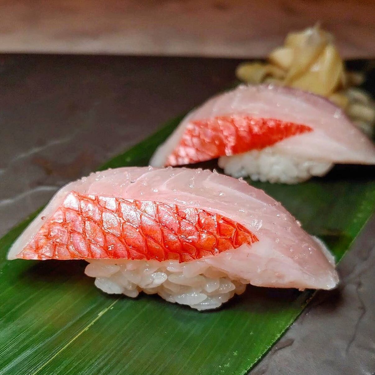 Kinmedai from Chiba, Japan - oily white fish with Himalayan salt on top 🤌🔥 (📷: @restaurantgroupie)