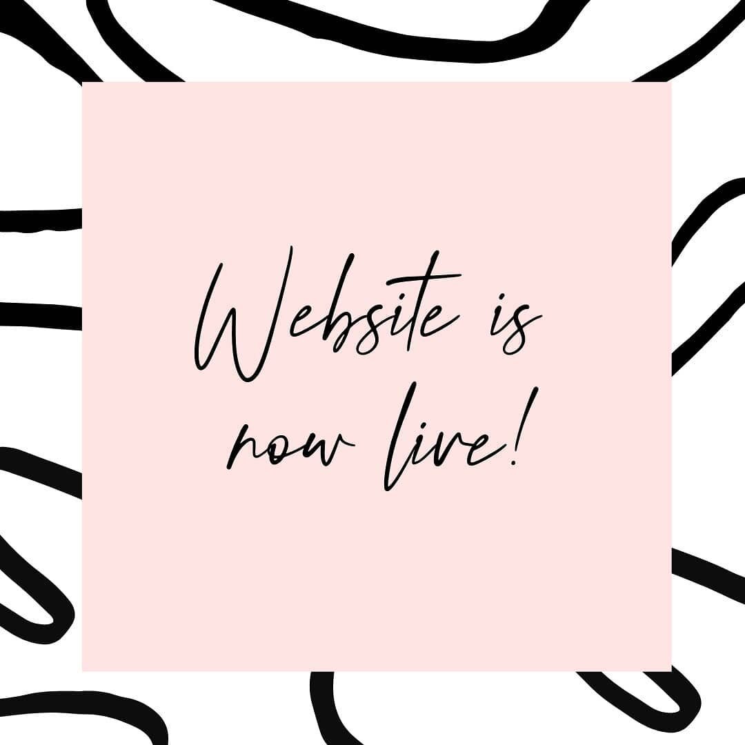 OMG! WE ARE LIVE!! 😍 View it on your desktop for the ultimate experience! Let us know if you love it! 😝

#chicagomakeupartist #chicagomua #chicago #chicagobridalhair #chicagobridalmakeup #chicagobride #chicagohair #chicagowedding  #wakeupandmakeup 