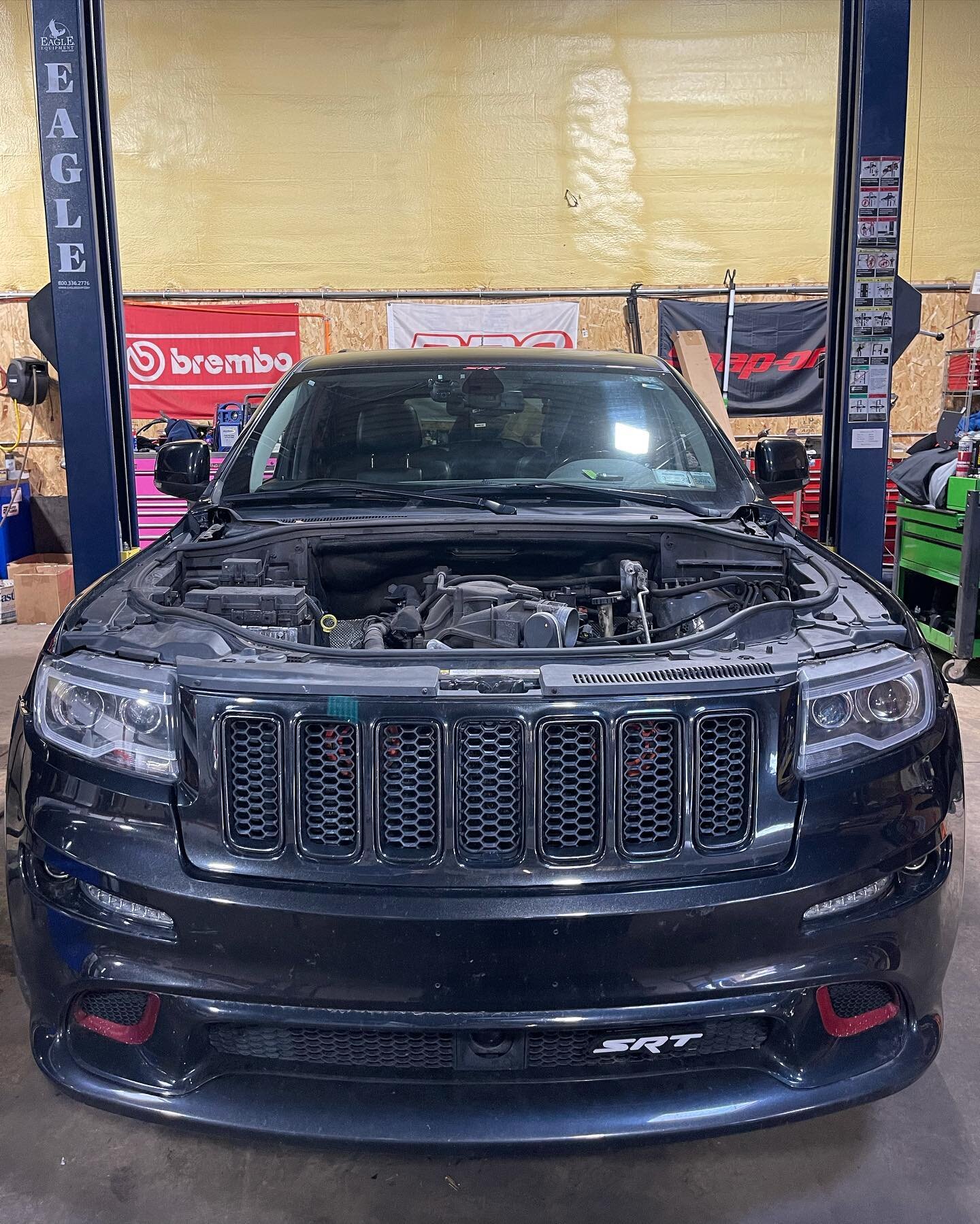 SRT8 Jeep going under the knife. 
.
.
.
#srt8 #jeep #performance #performanceshop #cam #local #ny #smallbusiness #repair #dynotuning #tuningshop #mustangdyno