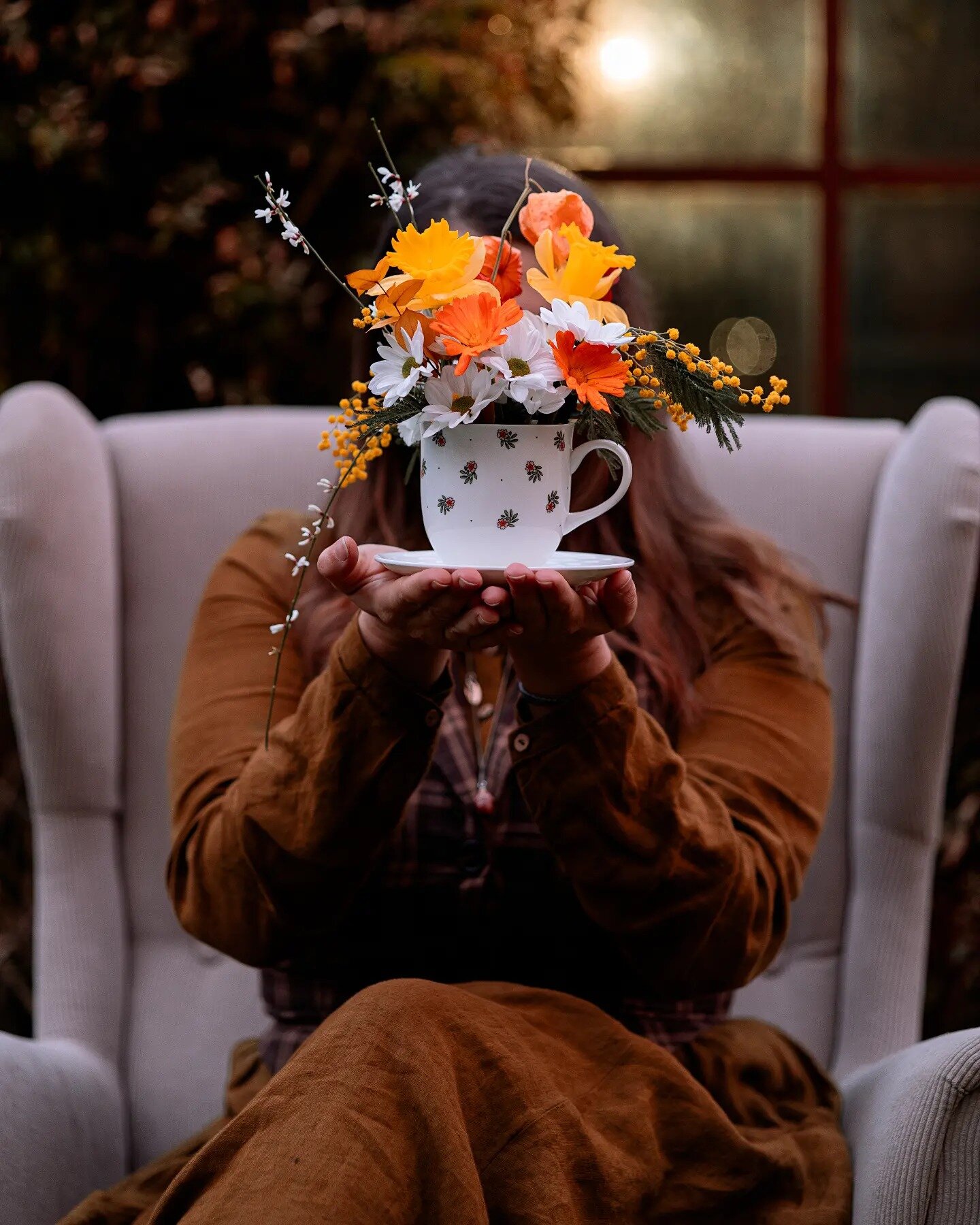 Prenez une tasse, et faites-y infuser... 

 Rester attentif, recette dans la prochaine publication... 

photo: @jerem_ade
Retouche @camilleolivephotographe

Robe @sondeflor
#photographealpesmaritimes #photographefantasy #photographeantibes #photograp