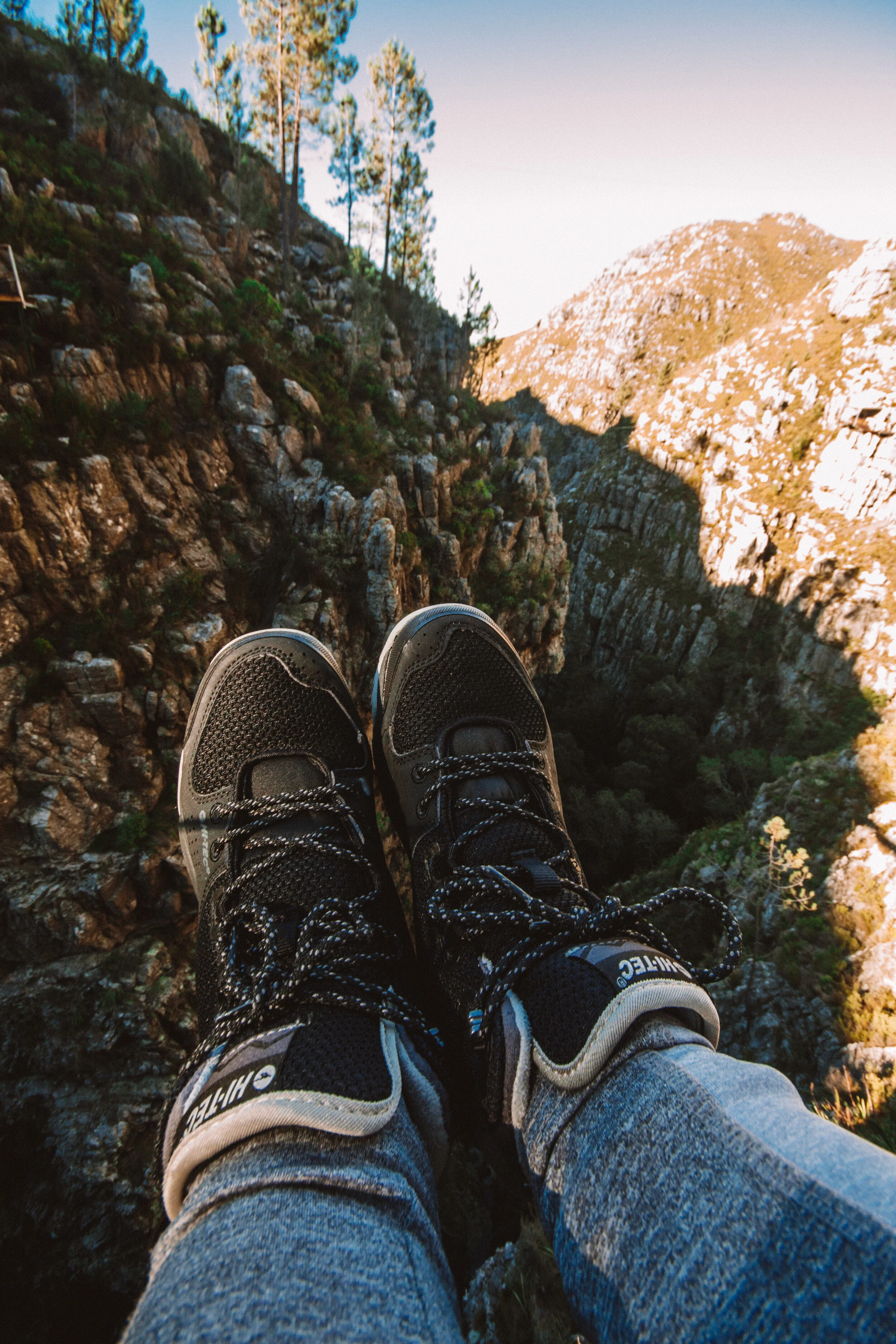 10 Hi Tec - A Couple And A Tripod.jpg