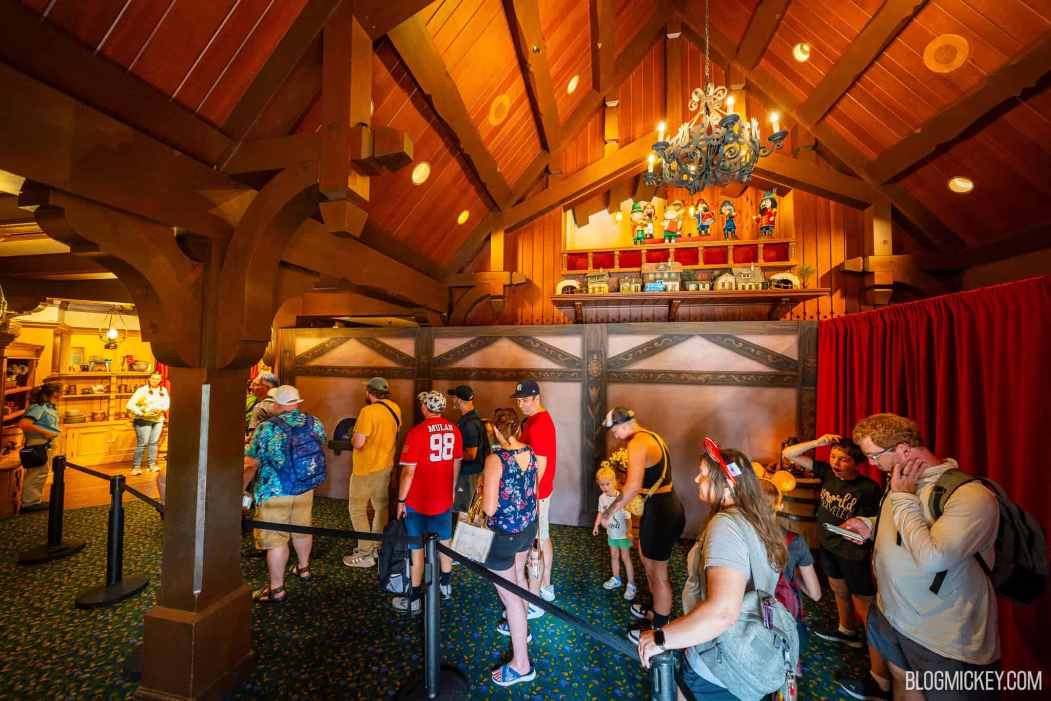 passholder-dopey-meet-greet-06092025-6-2048x1366.jpg