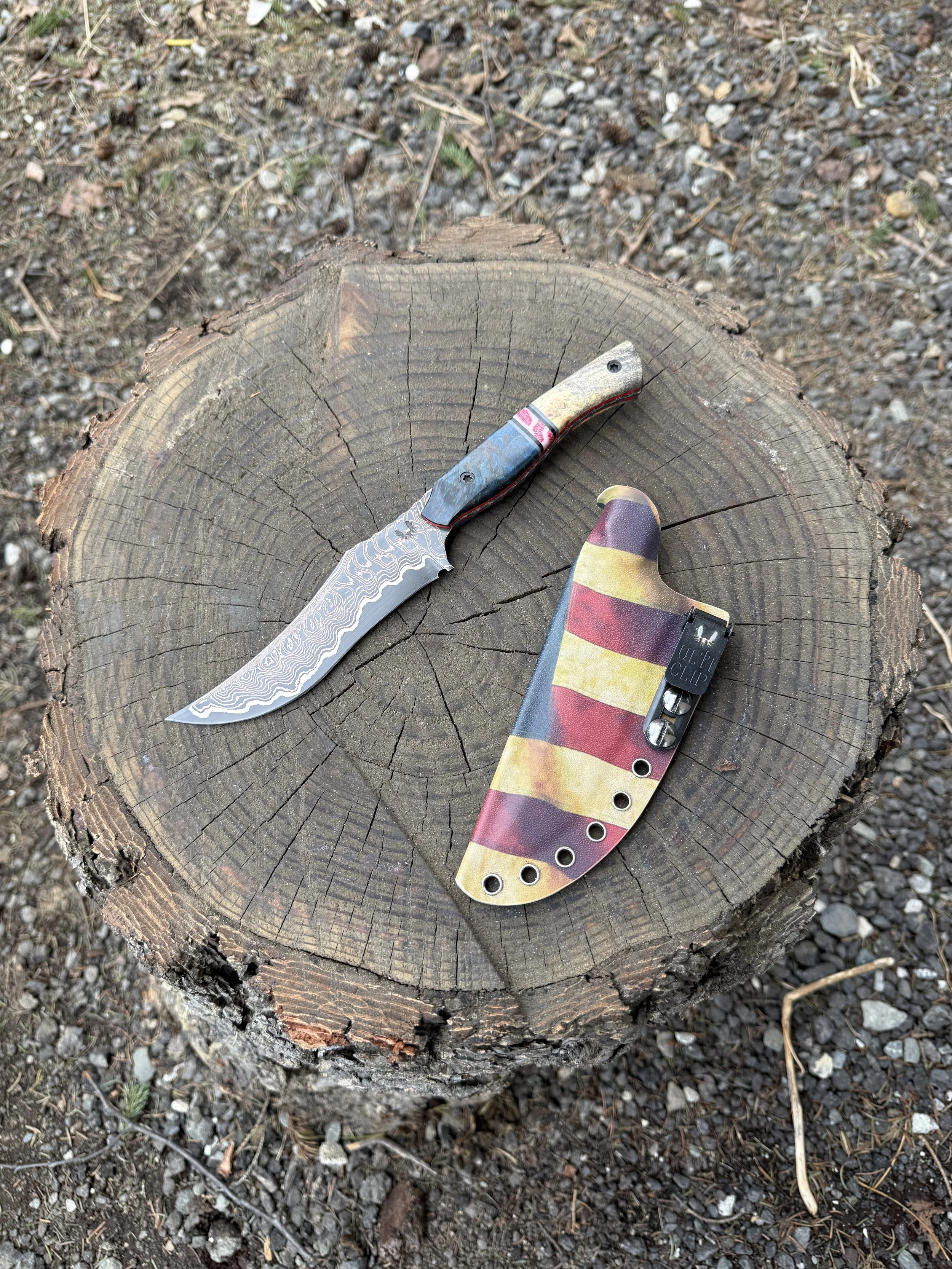 The Damascus Stingray XL Knife