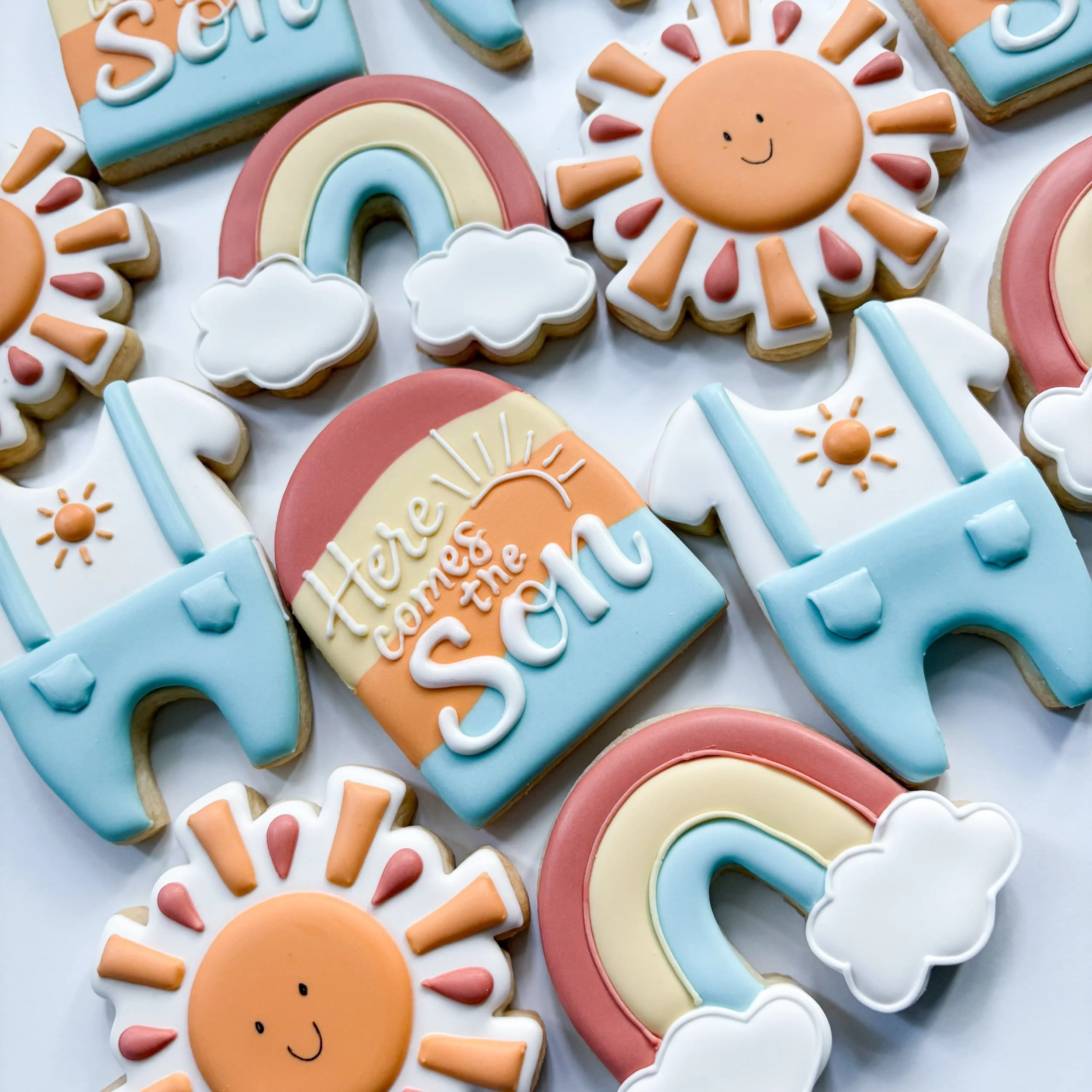 Here comes the son ☀️

#babyshowercookies #herecomestheson #decoratedcookies