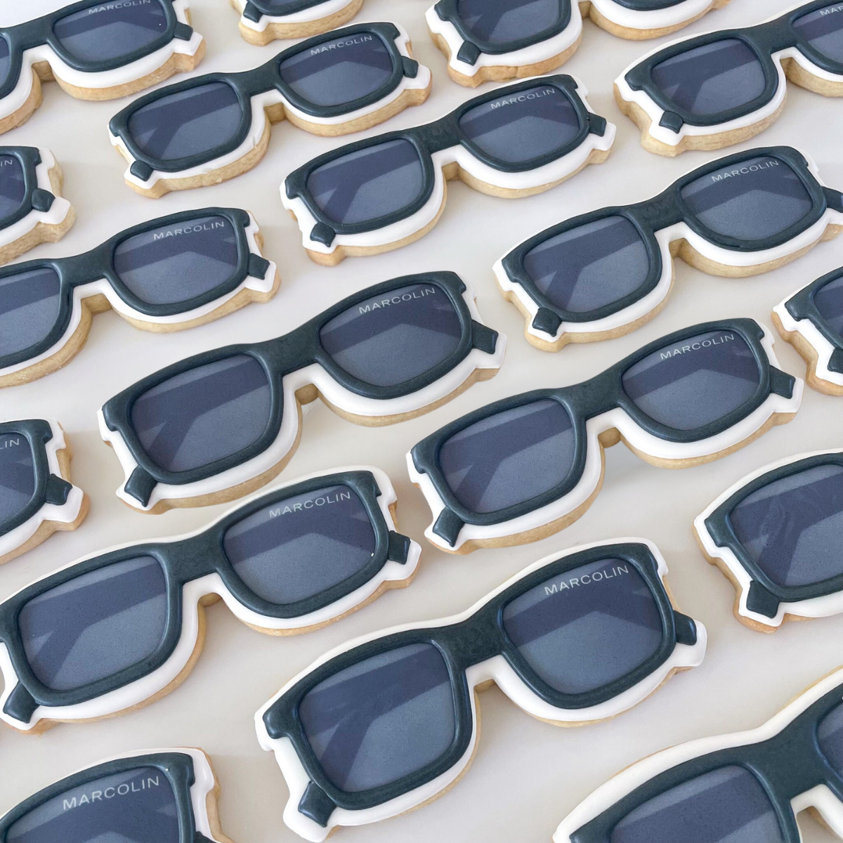 Caroline Wagner sunglasses.png