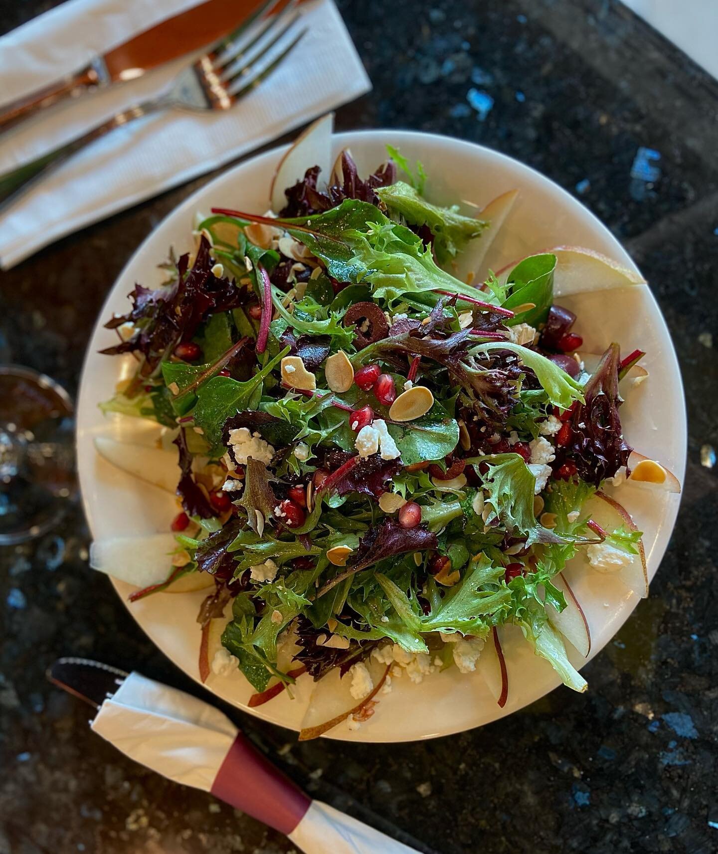 We&rsquo;re waiting for you to enjoy Zamaan salad
.
Fresh and delicious with goat cheese, almonds and pomegranate and fresh pears 
.

𝐖𝐞 𝐚𝐫𝐞 𝐥𝐨𝐨𝐤𝐢𝐧𝐠 𝐟𝐨𝐫𝐰𝐚𝐫𝐝 𝐭𝐨 𝐬𝐞𝐞𝐢𝐧𝐠 𝐲𝐨𝐮:
📍8915 5th Ave, Brooklyn, NY 11209
📱(718)-333-5