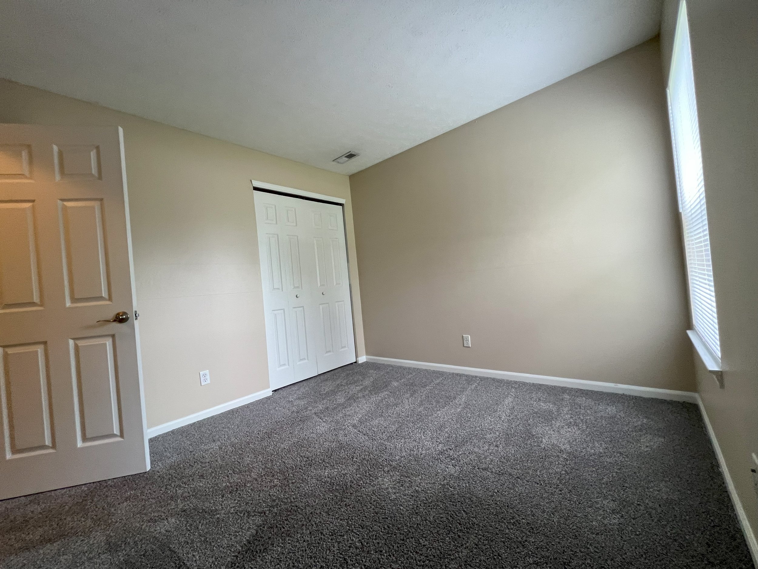 bed2.jpg