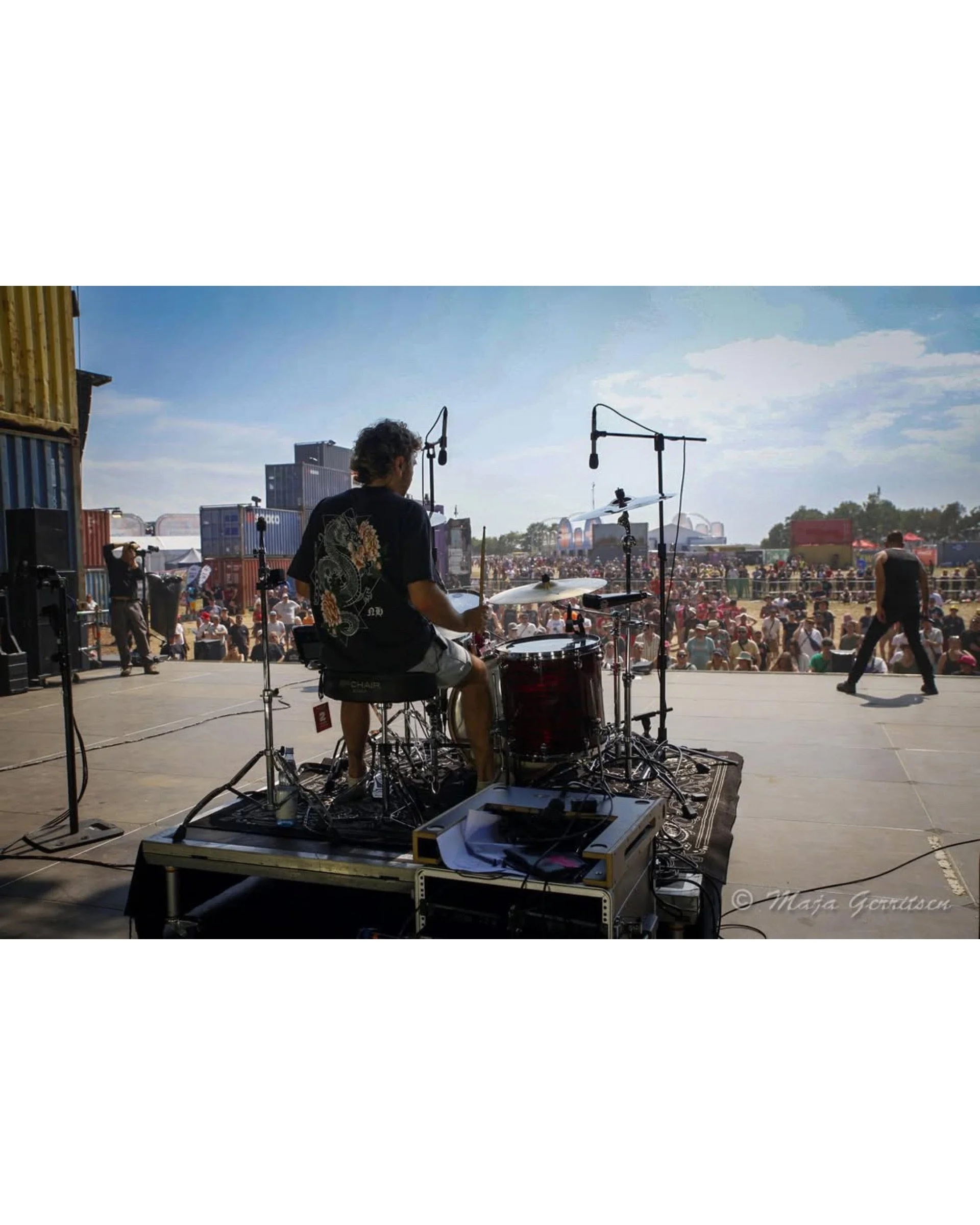 Das war wirklich der Wahnsinn! @deichbrand_festival 🔥

Vielen Dank an alle, die f&uuml;r uns da waren und nat&uuml;rlich f&uuml;r die gro&szlig;artigen Fotos!

📸 Bild 1/3: @magephoto 
📸 Bild 4-7: @raimarvonwienskowski 

&mdash;&mdash;&mdash;&mdash