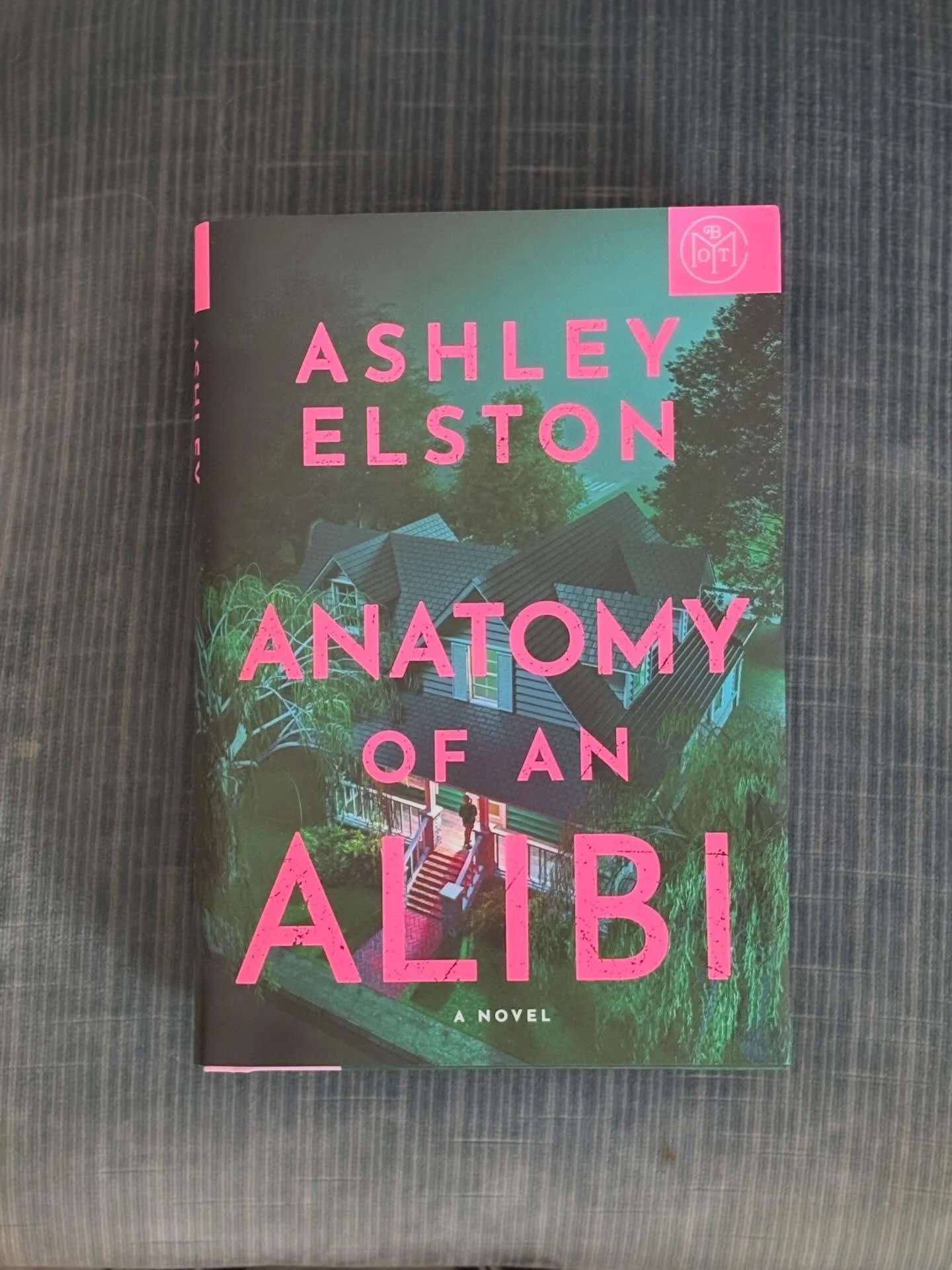 Loved this! 
Ashley Elston, you&rsquo;re 2 for 2 right now! 

#anatomyofanalibi #mysterybooks #ashleyelston