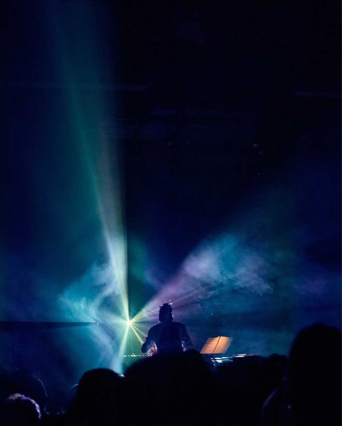 Last night at Pioneer Works @pioneerworks , Hania Rani’s @haniarani concert 🎹 was pure magic. Her music, the lights, the atmosphere it all came together for an unforgettable experience. I’m always so inspired by her artistry and feel luc