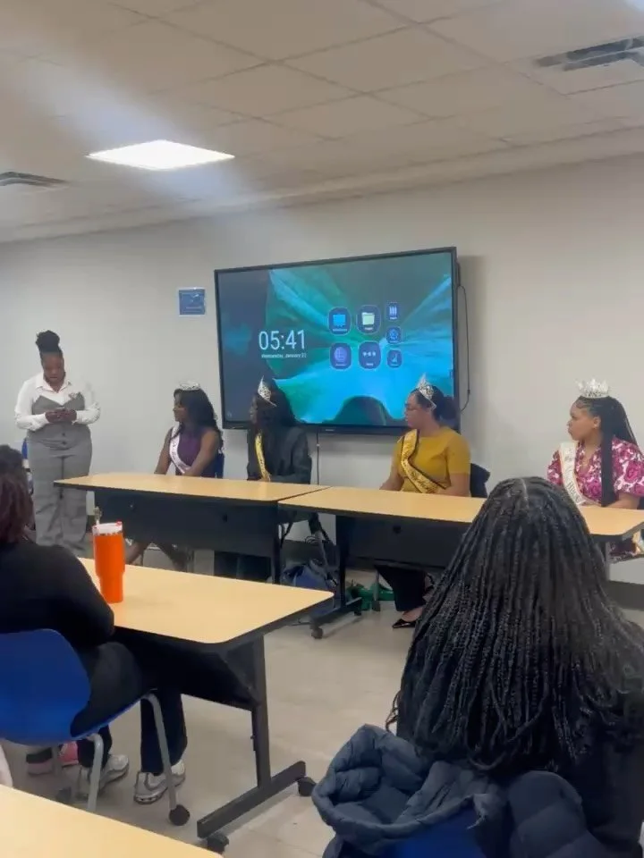 So proud to support my OL leader in her SGA run! 

✨ Had a blast discussing what it means to be a &lsquo;queen&rsquo; in college and how to balance it all. Loved being apart of this panel, thank you Sky for having me 😊

#MissCongeniality #SGA #Leade