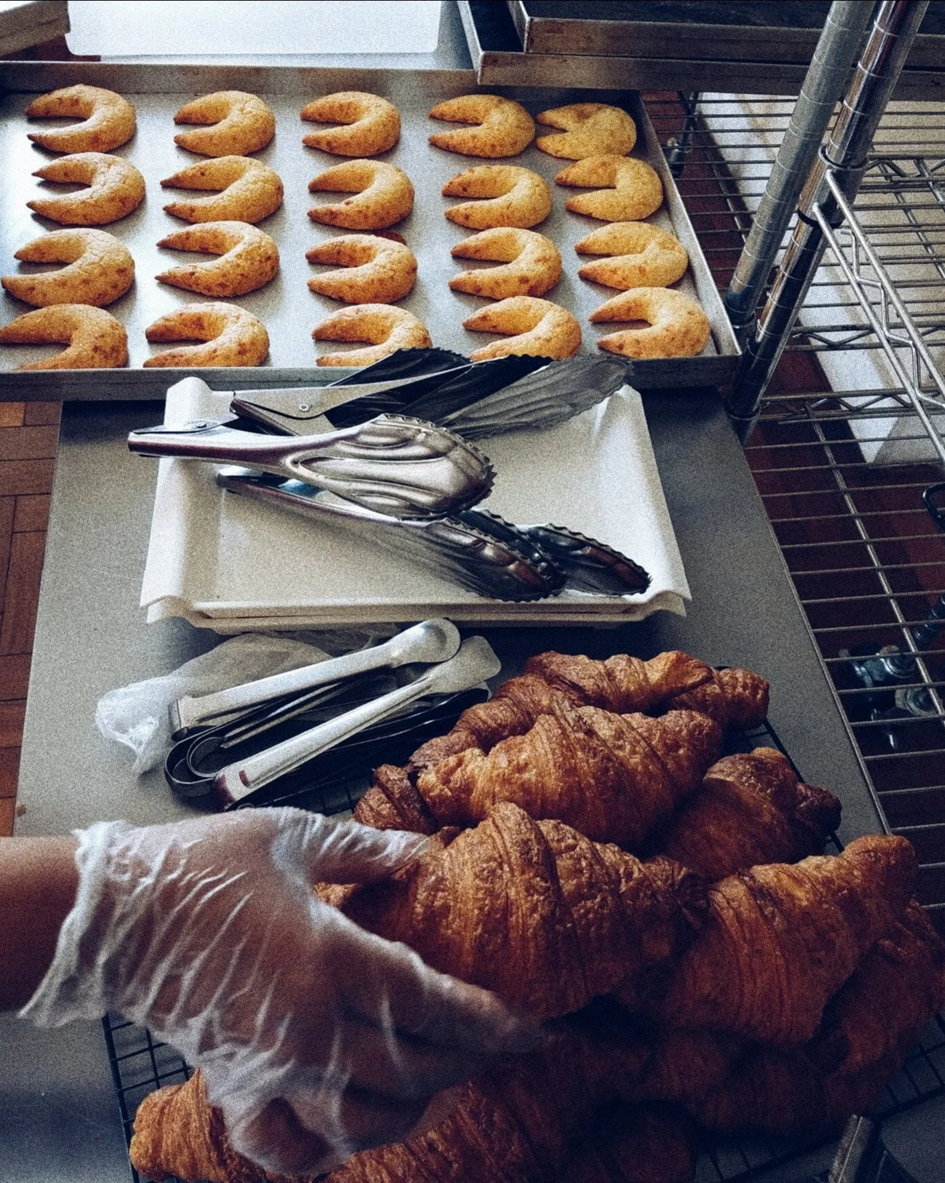 poesia de todos os dias ❤️

lojinha t&aacute; on, s&oacute; vem.

🏠 Lojinha aberta sempre de ter&ccedil;a a s&aacute;bado das 9 &agrave;s 19 horas. 

📍Rua Paula Ney, 298, na Aclima&ccedil;&atilde;o, pertinho do metr&ocirc; Ana Rosa

#compremp&atild